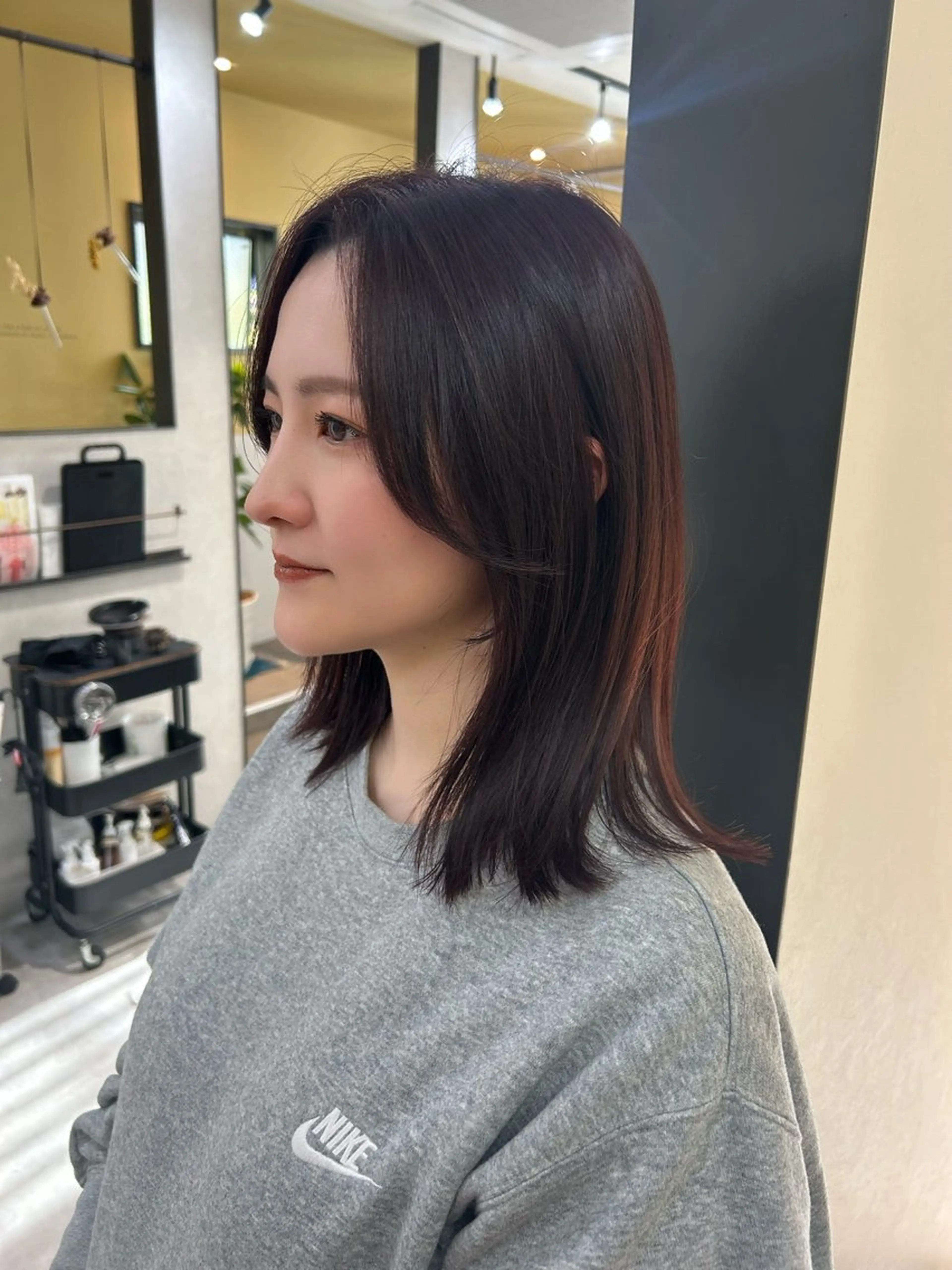 ミディアム カラー ボルドーカラー レッドカラー カット ヘアカラー トリートメント hub hair レイヤー/透明感のヘアスタイル