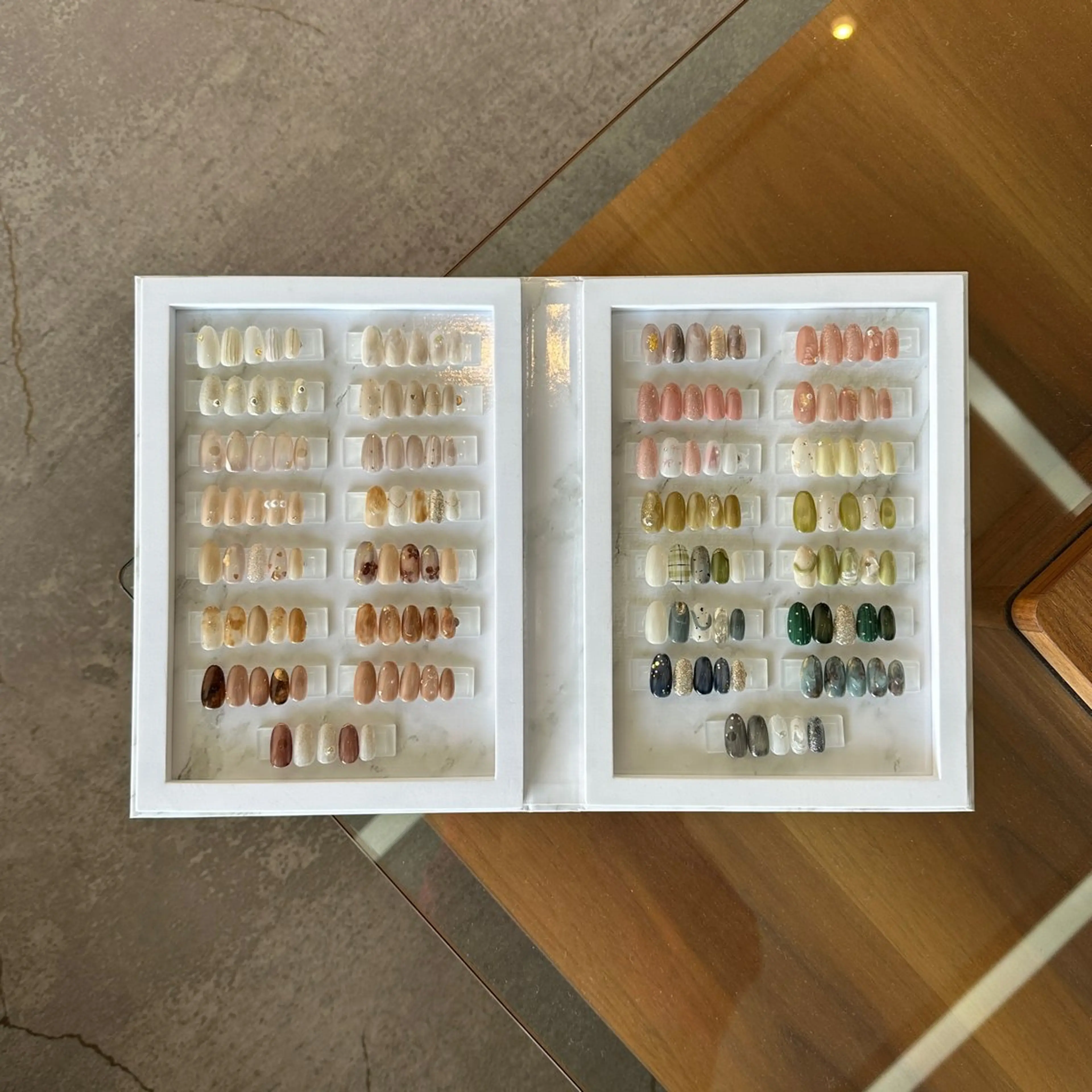 【オフなし】定額シンプルデザインの写真