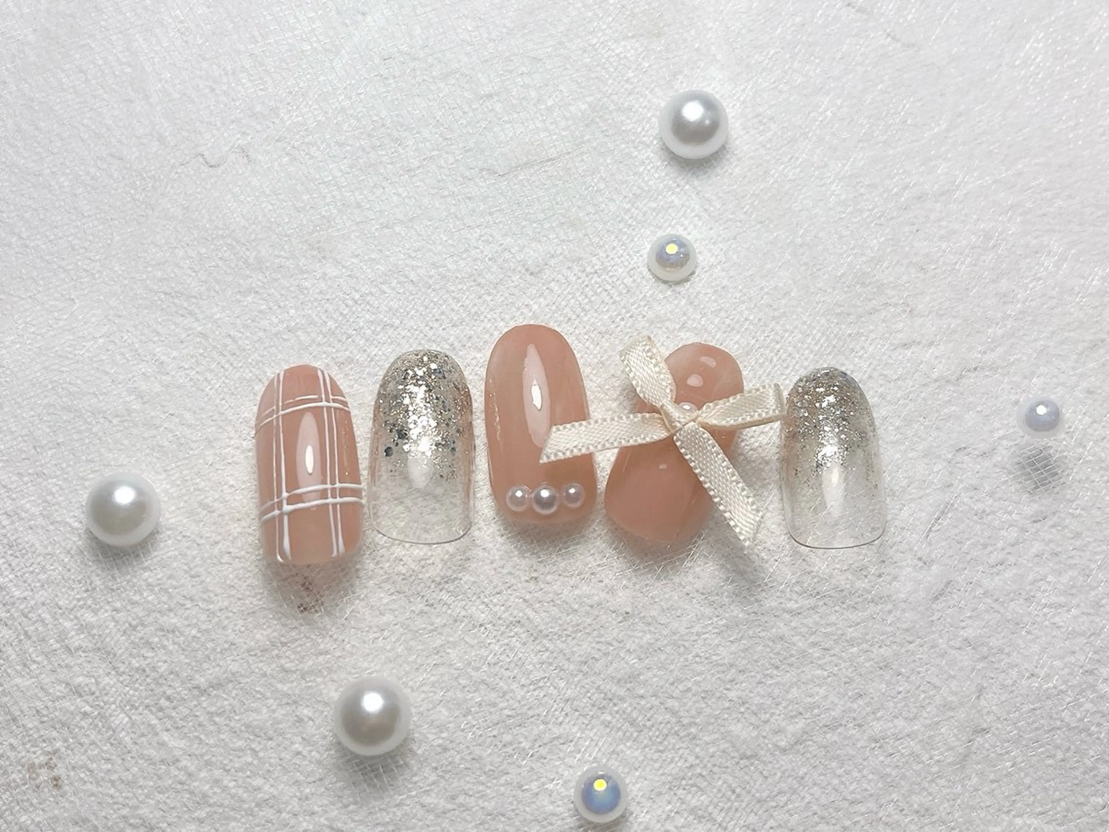 ネイル オーロラネイル フットネイル フレンチネイル ジェルネイル マグネットネイル kiki nail たまプラーザのネイルデザイン