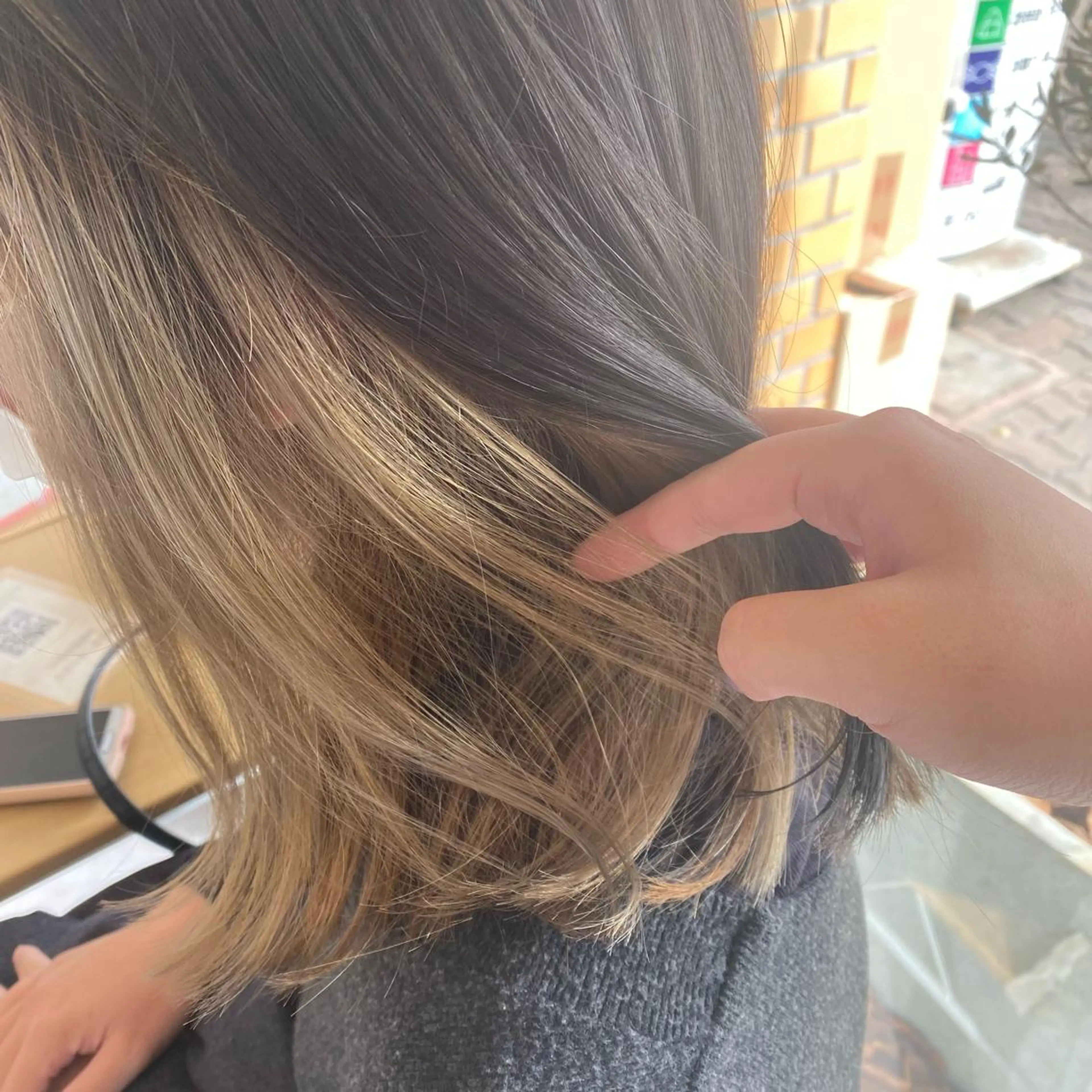 セミロング フラウヘアデザイン所属・大田 留衣のヘアスタイル