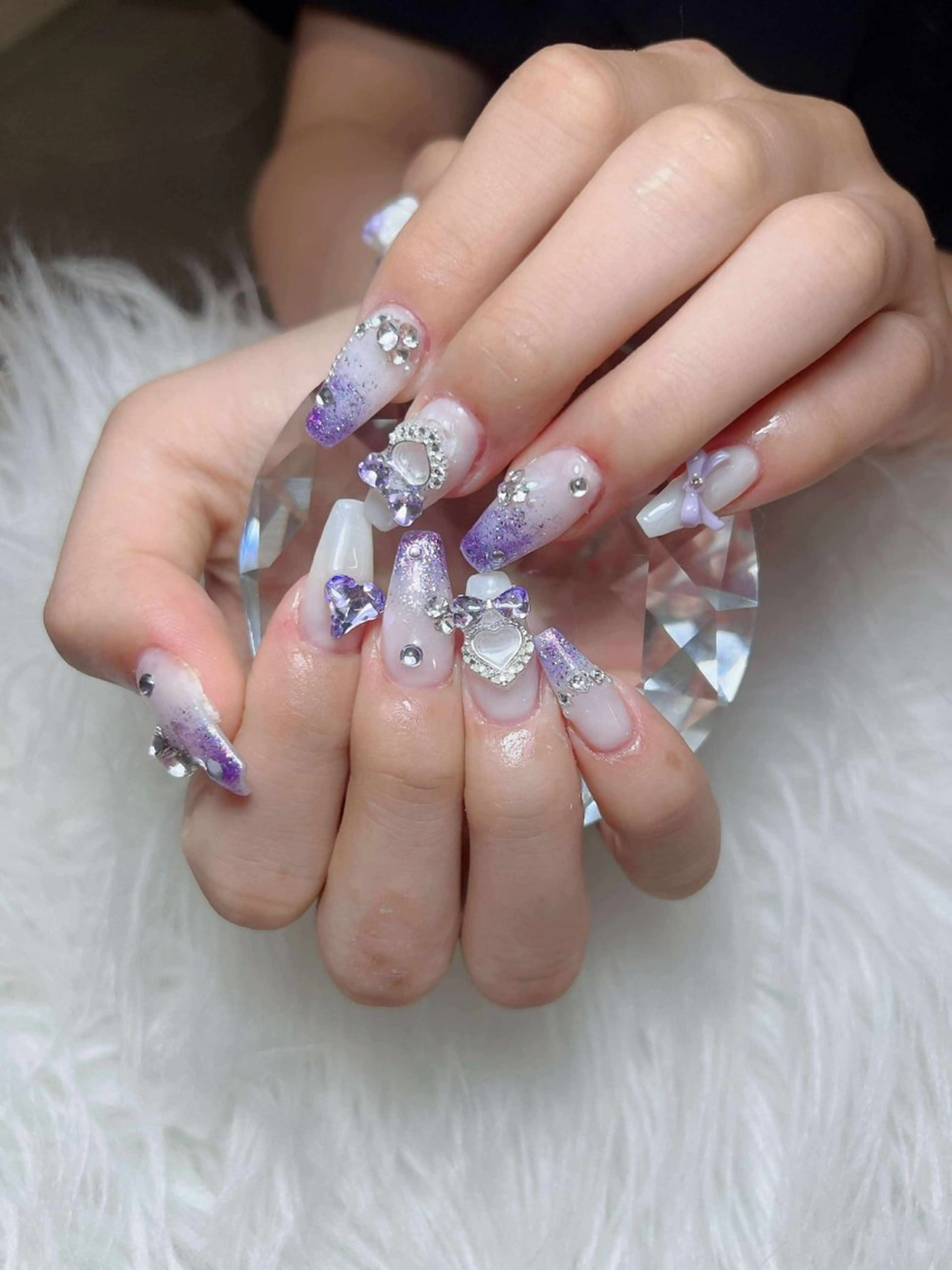 ネイル オーロラネイル チークネイル フットネイル フレンチネイル 韓国ネイル ハンドネイル Lumi Nail 新大久保3‘のネイルデザイン