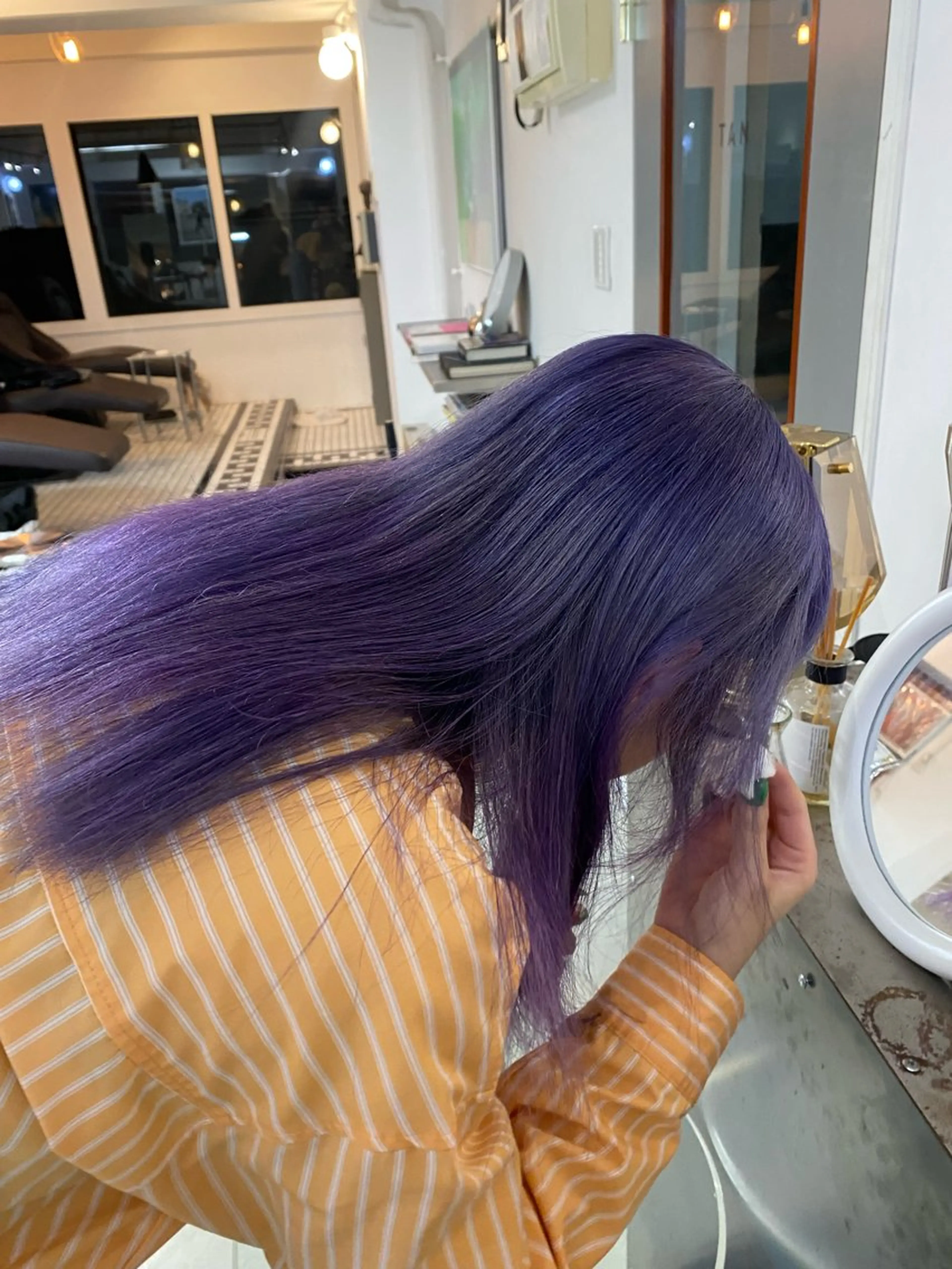 セミロング カラー ヘアカラー トリートメント 繭所属・こはる／ハードパーマ /癖毛風パーマ🧃のヘアスタイル