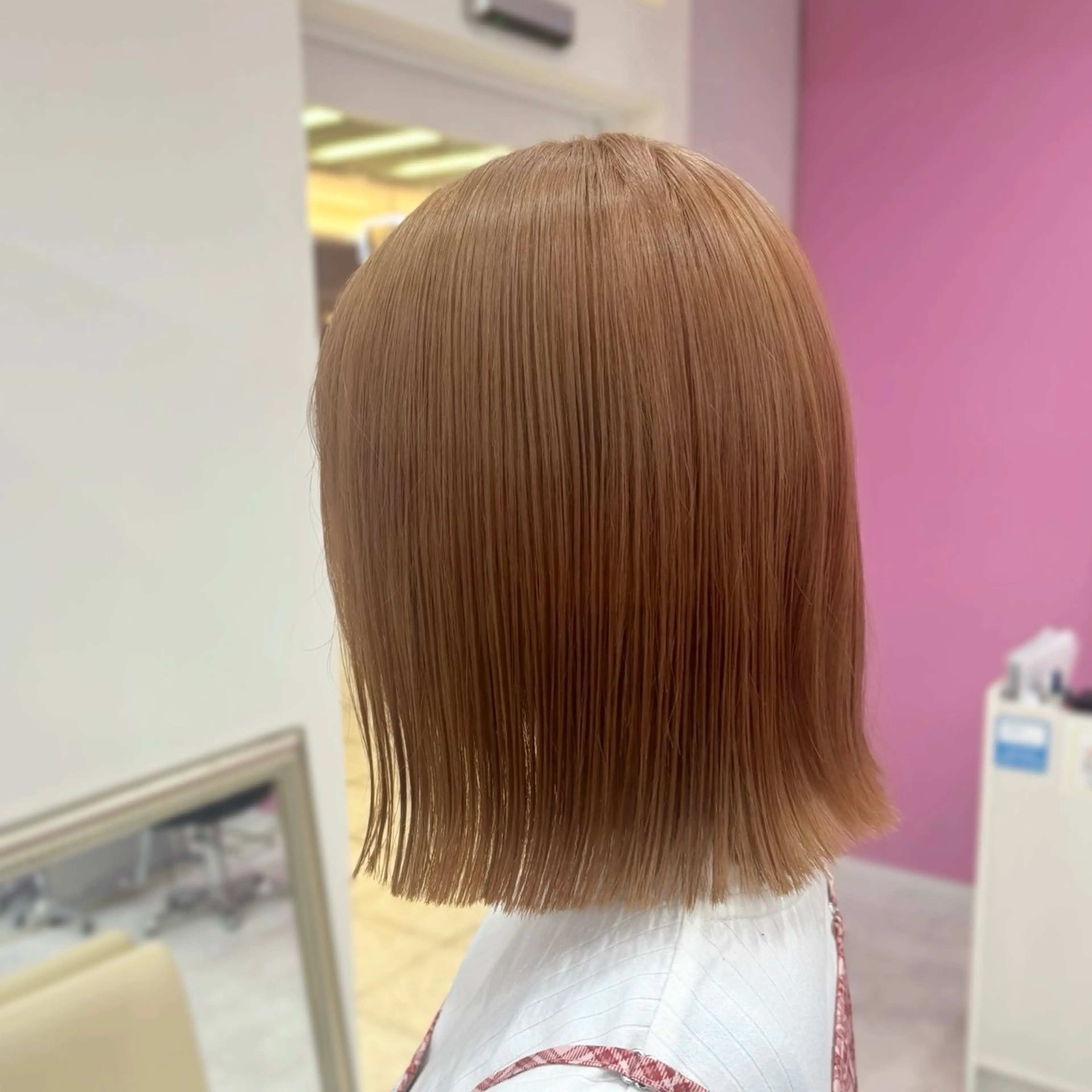 ミディアム カラー カット ヘアカラー トリートメント 伊藤 綾のヘアスタイル