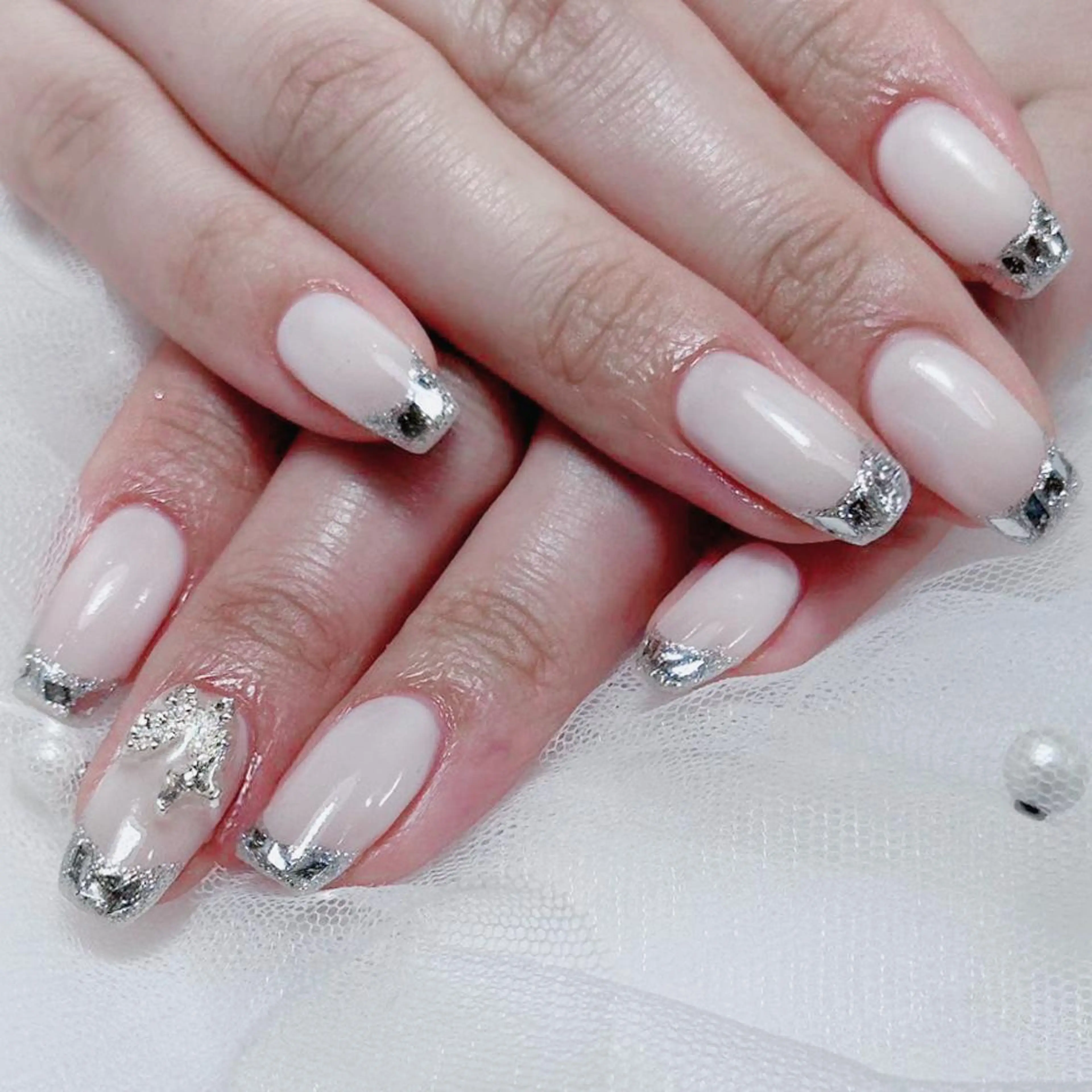 ネイル フレンチネイル マグネットネイル マグネットフレンチ ミラーネイル ミラーマグ Mio ⛱のネイルデザイン