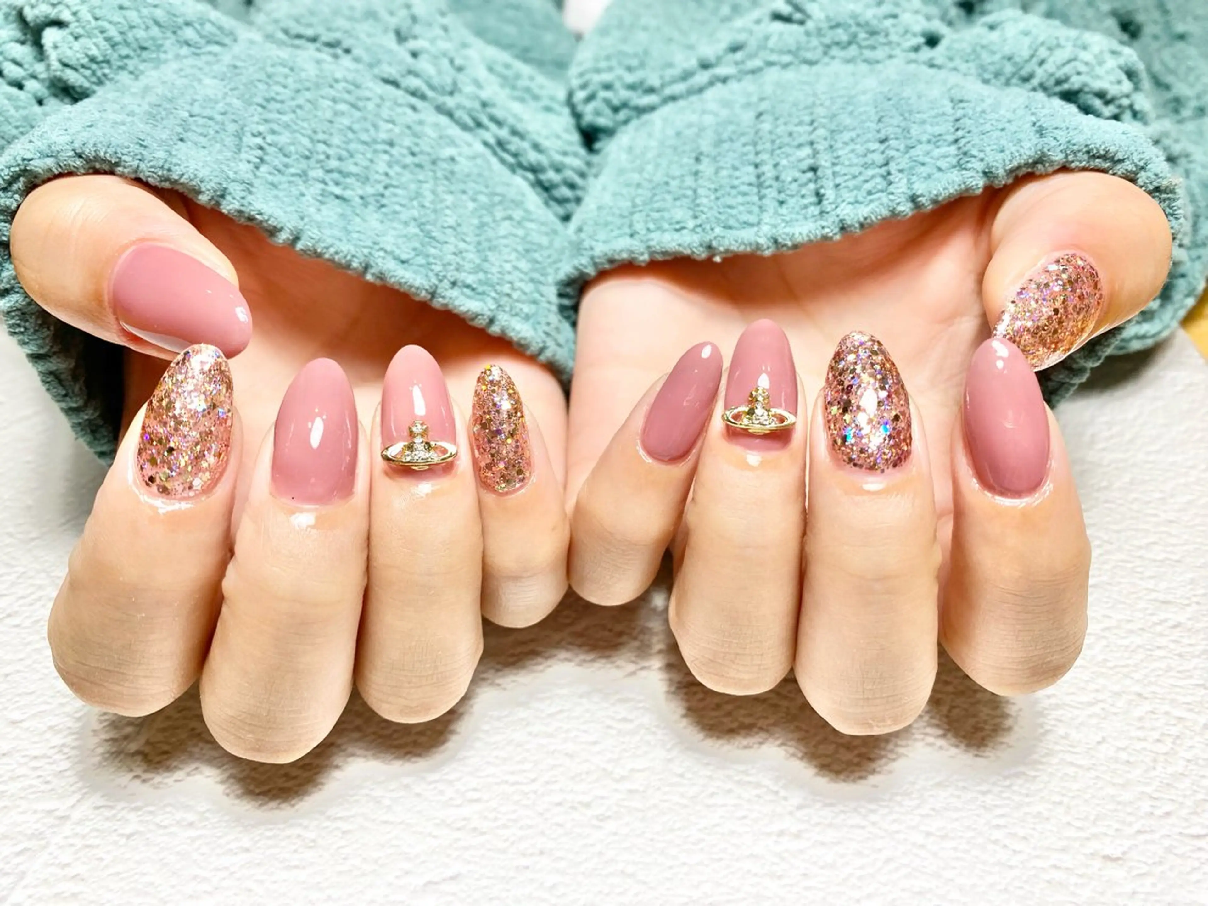 ネイル 濱嶋 結菜のネイルデザイン