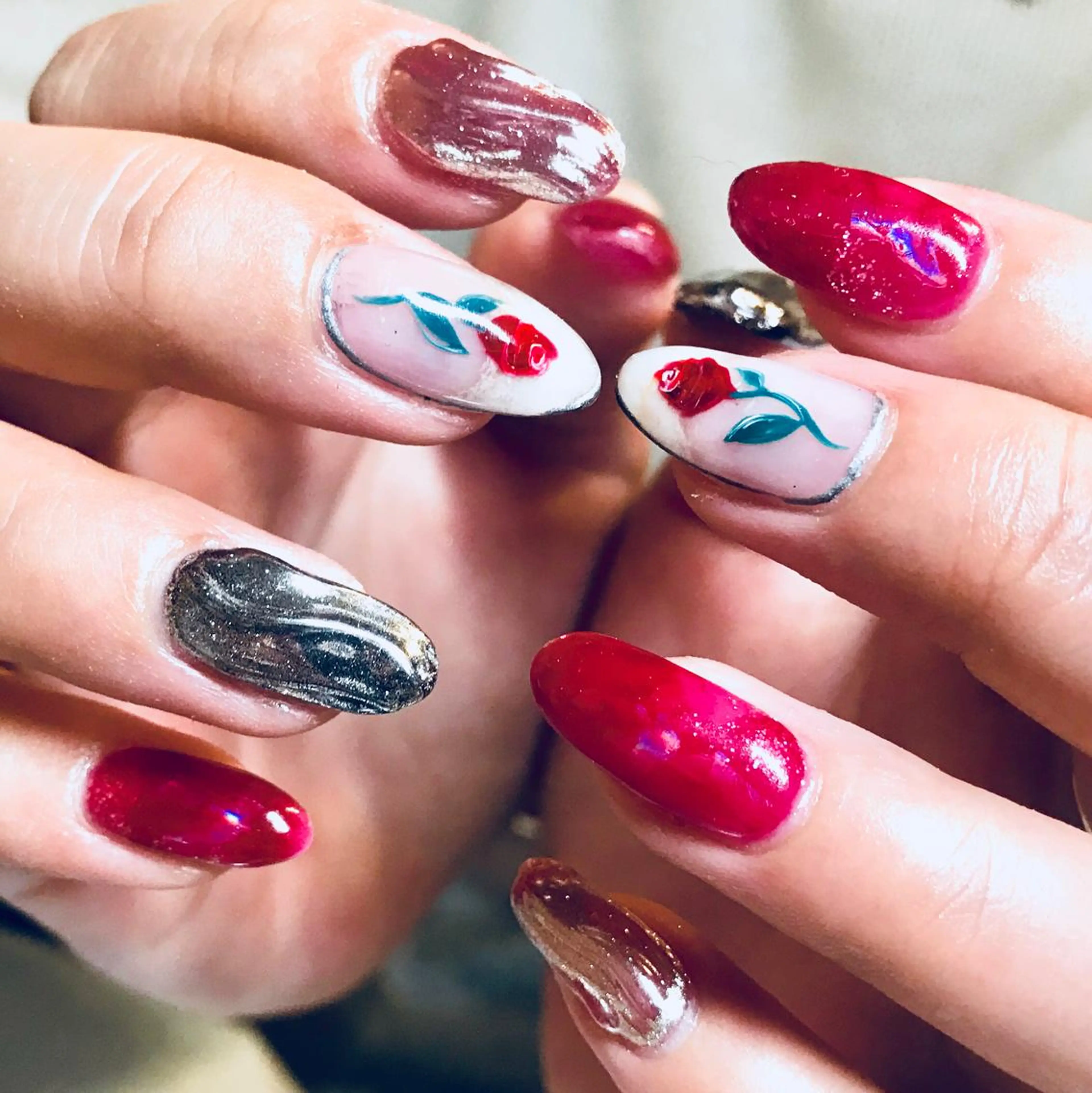 ミディアム ネイル ハンドネイル ハンドケア nail&eye Aoのマツエク・マツパデザイン