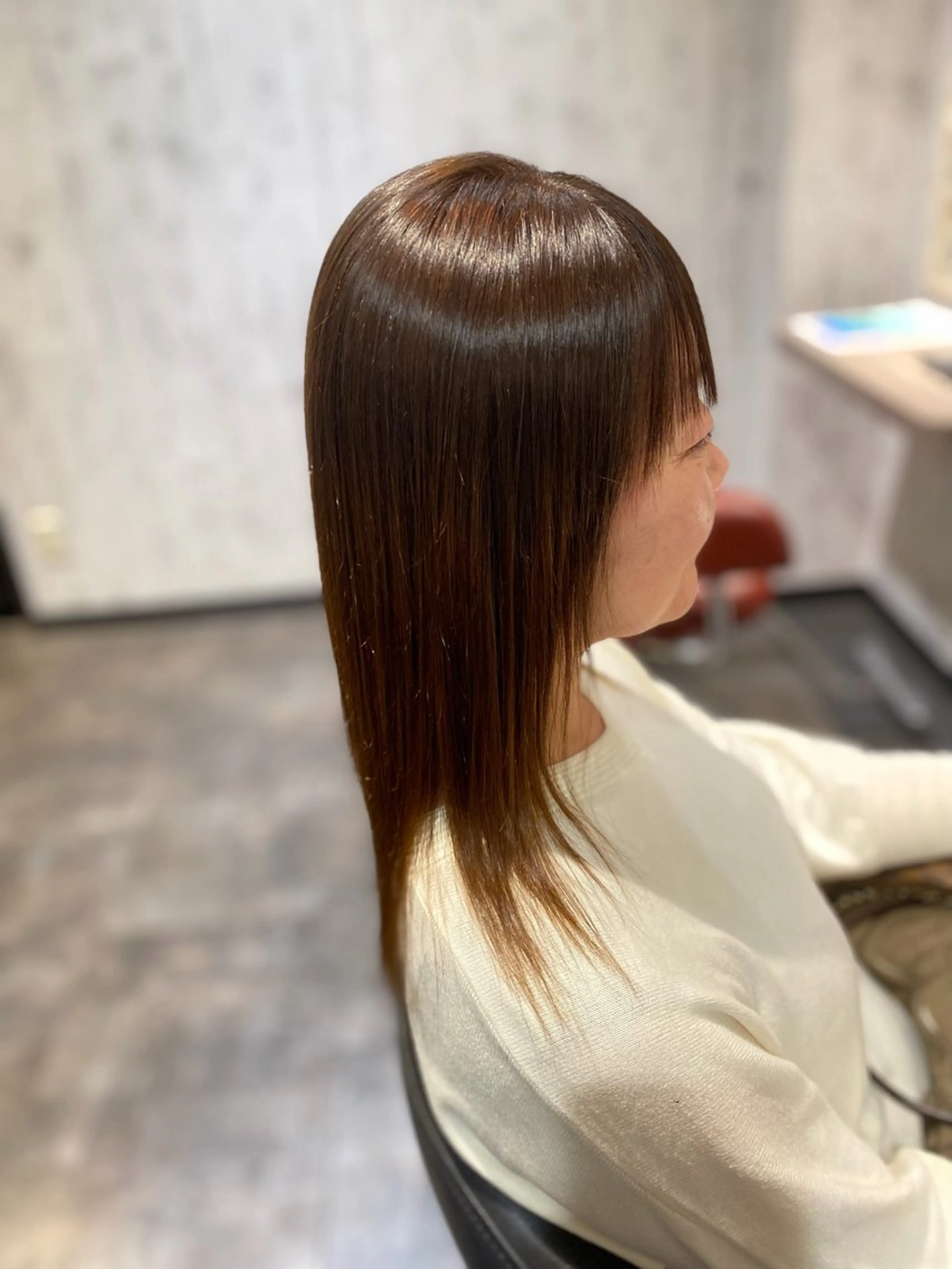 ミディアム 縮毛矯正 トリートメント カット ヘアカラー 縮毛矯正 トリートメント ✨矯正口コミ4.9✨ 歴21年代表ヨシアキのヘアスタイル