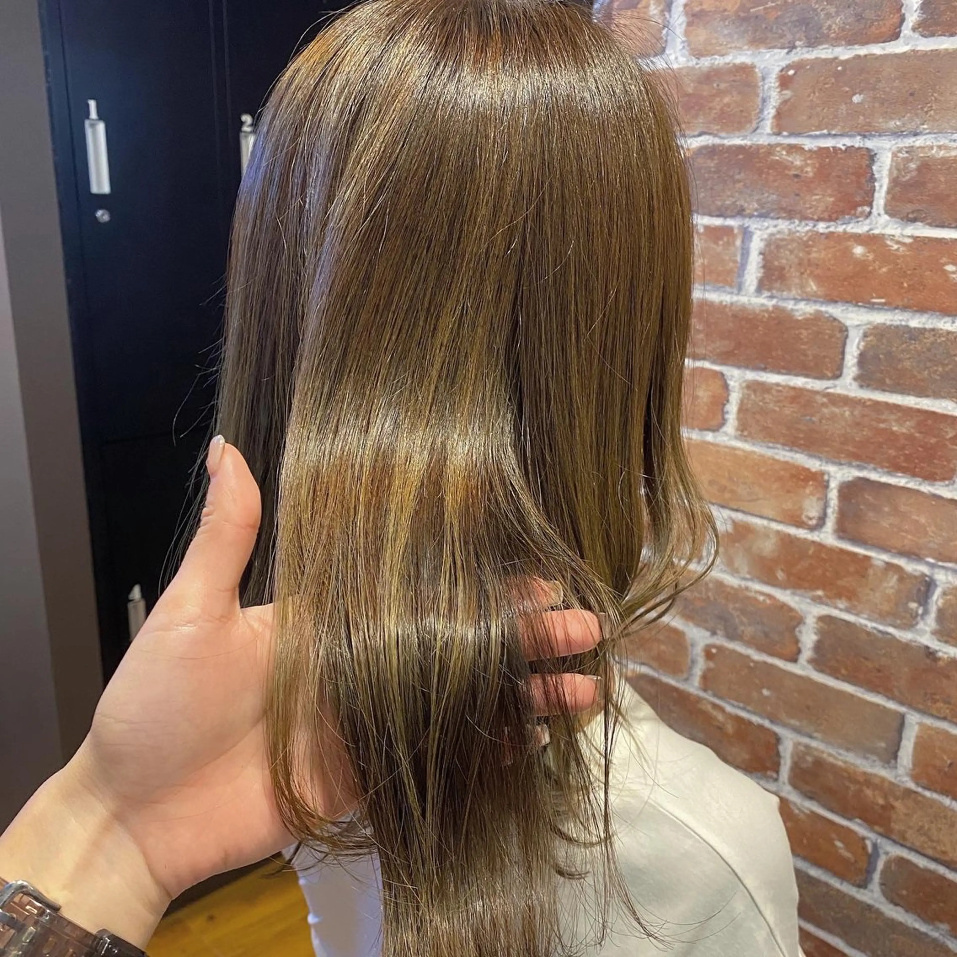 セミロング カラー カット ヘアカラー 透明感カラー/韓国 ヘア🩶yuri🩵のヘアスタイル