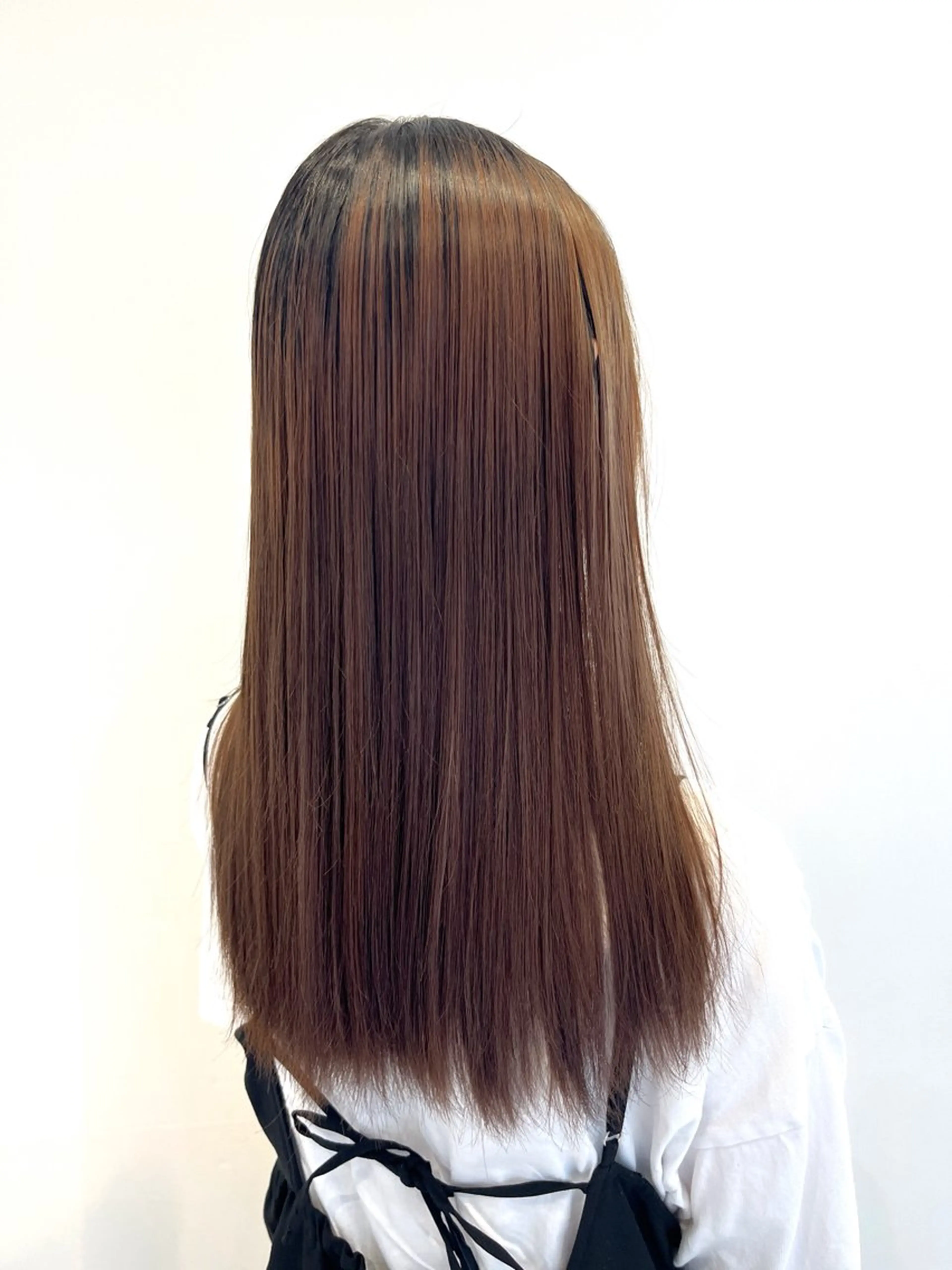 ロング パーマ 髪質改善 ロング 縮毛矯正 ストレートパーマ カット 縮毛矯正 顔周りレイヤー／ 似合わせ／古津遼平のヘアスタイル