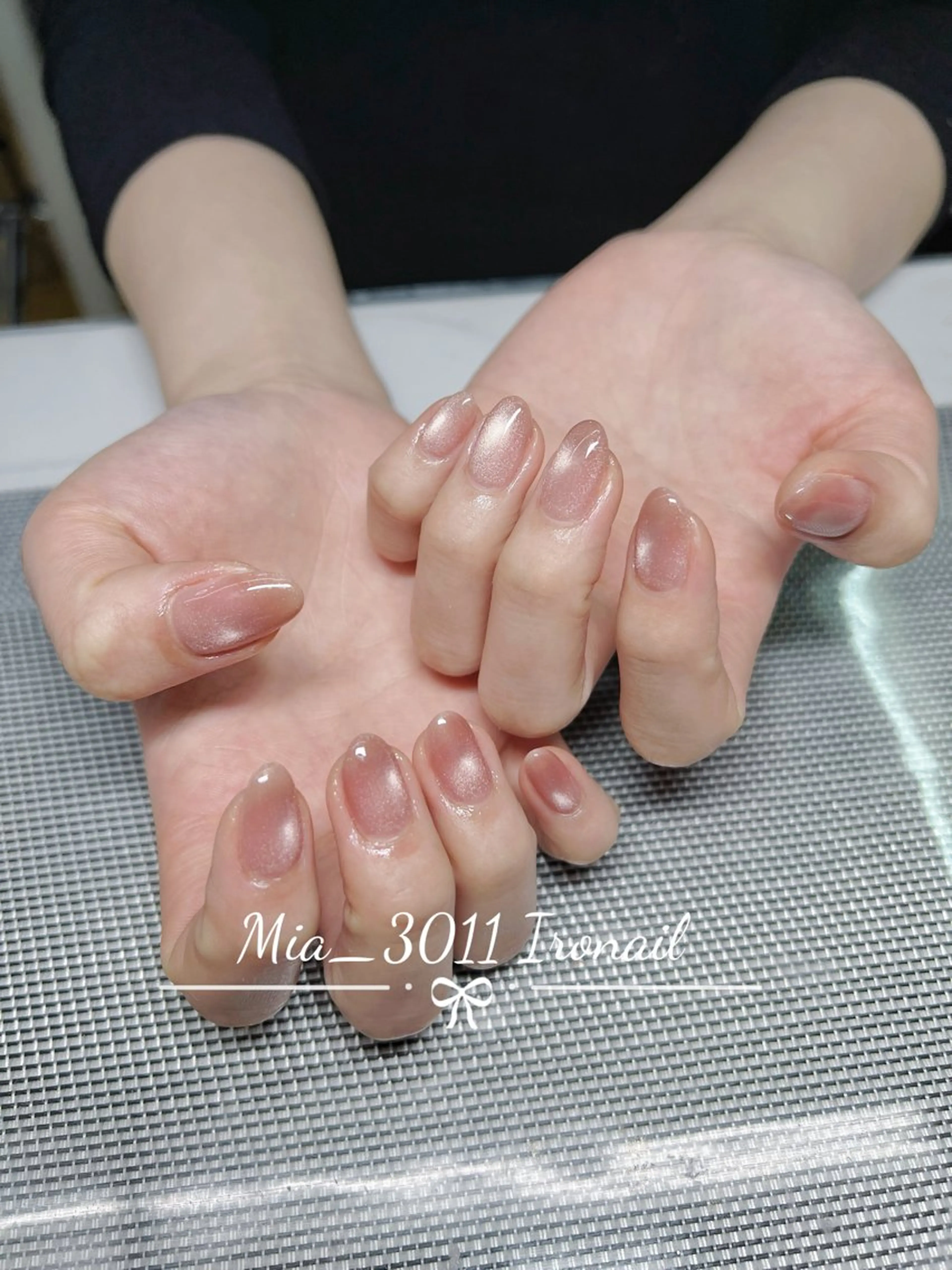 ネイル チークネイル フレンチネイル グラデーション 韓国ネイル マグネットネイル IRO NAIL MiAのネイルデザイン