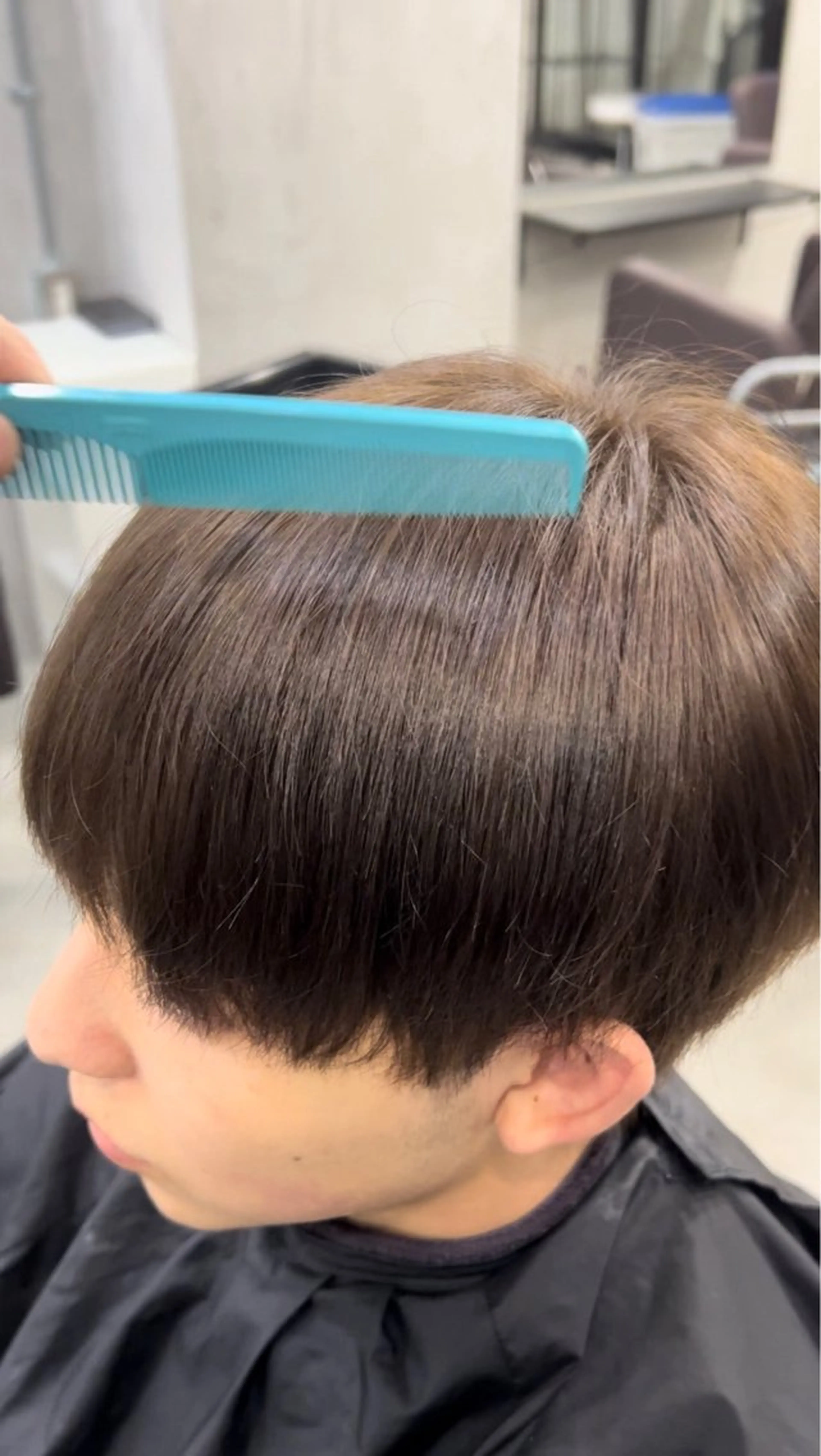 新規様限定割引 メンズカット＆ブリーチなし全頭ワンカラー  フェード不可の写真