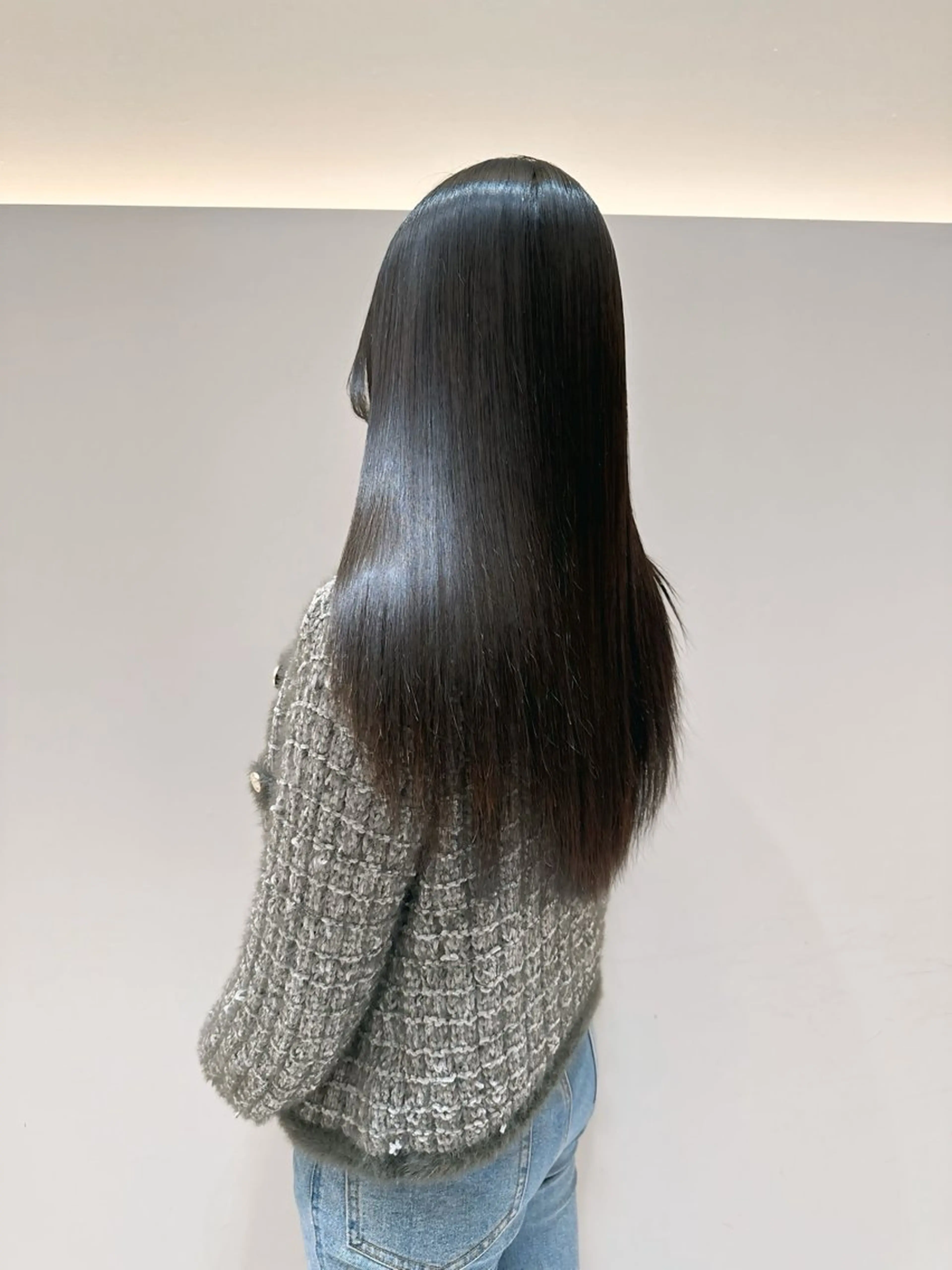 ロング 縮毛矯正 カット 縮毛矯正 西宮ガーデンズ k-two土田陸登のヘアスタイル