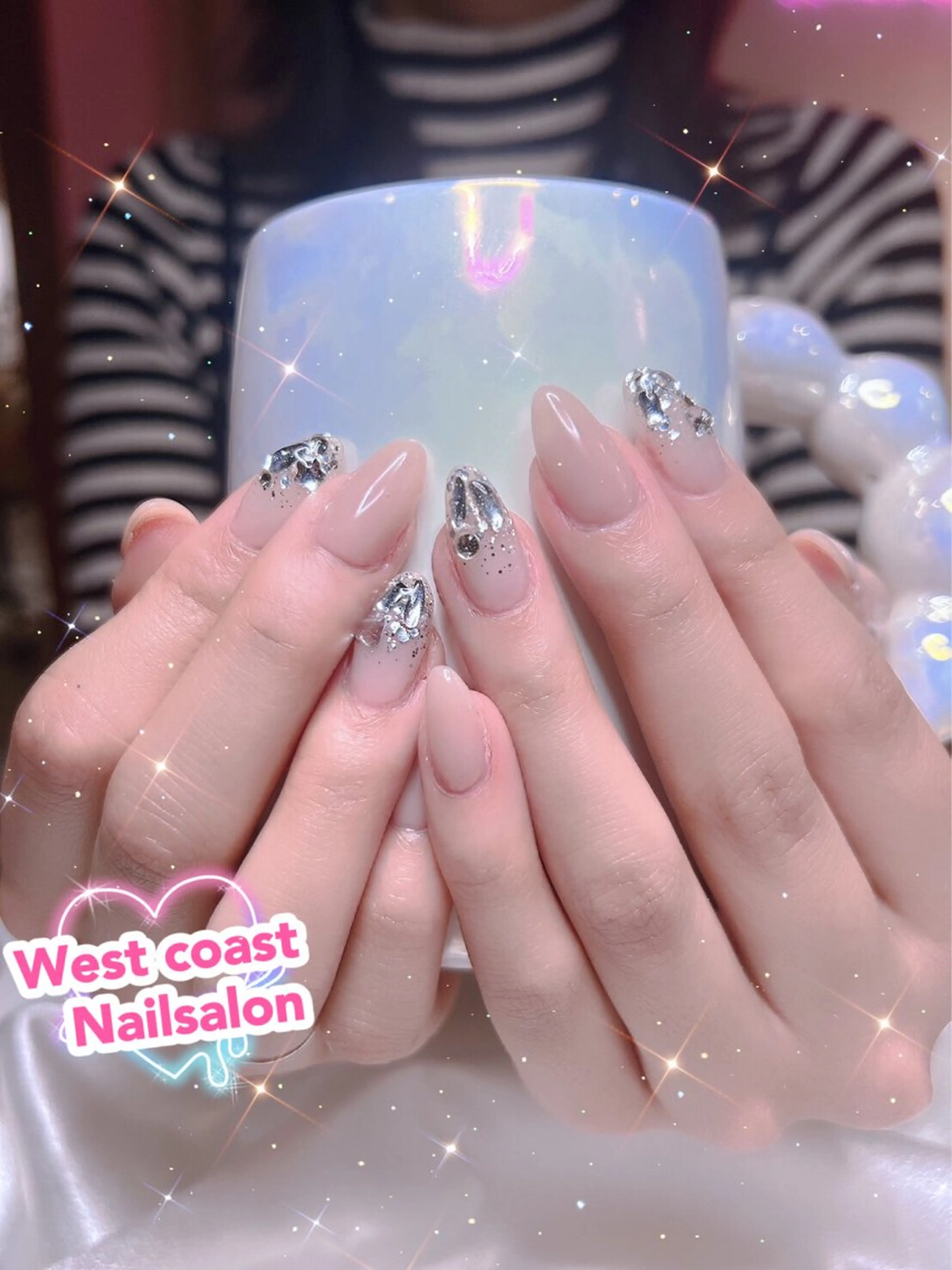 ネイル グラデーション 韓国ネイル マグネットネイル 持ち込み ニュアンスネイル ハンドネイル リボン、ガーリー パーツ放題専門店のネイルデザイン