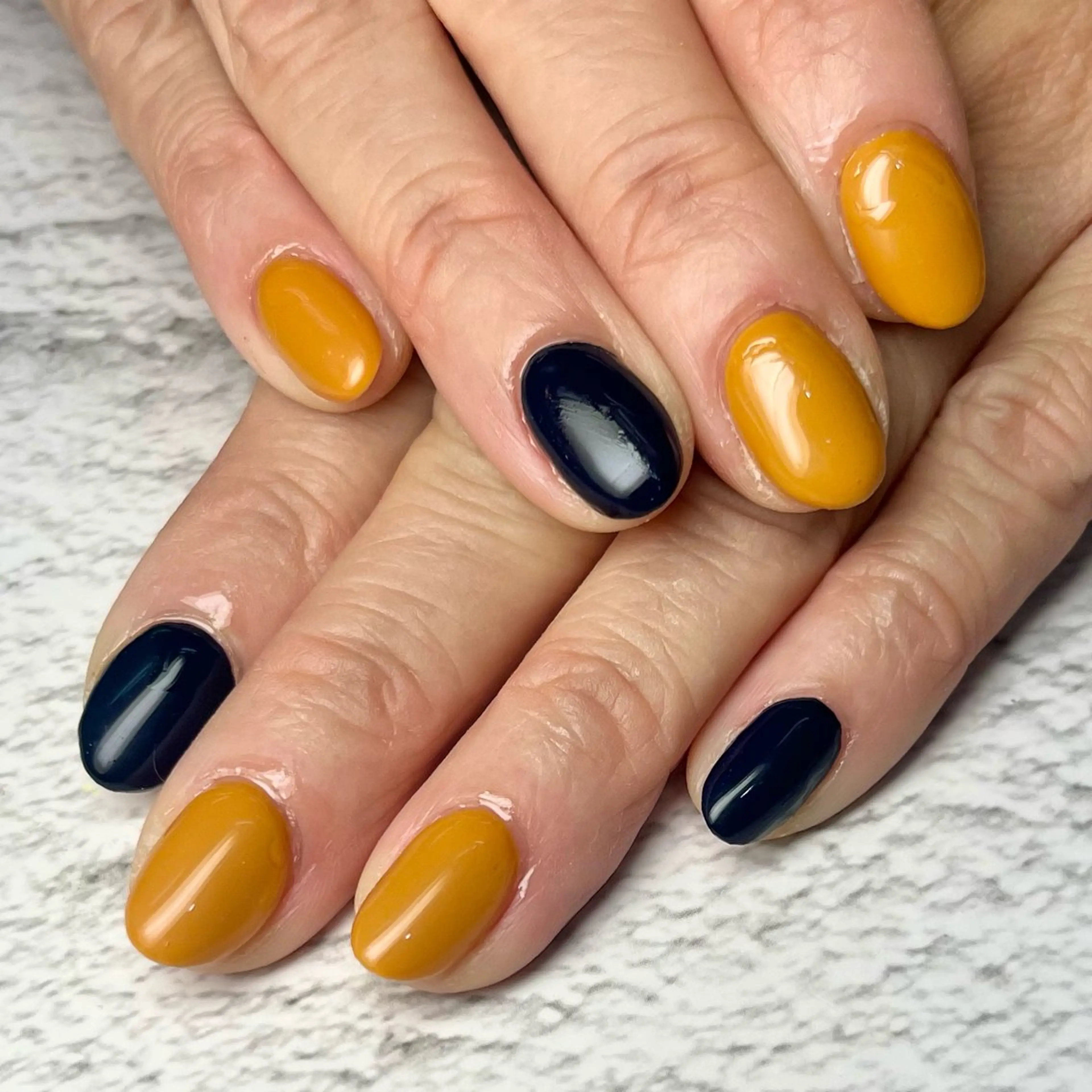 ネイル ハンドネイル Queen nail 北堀江 ASUKAのネイルデザイン