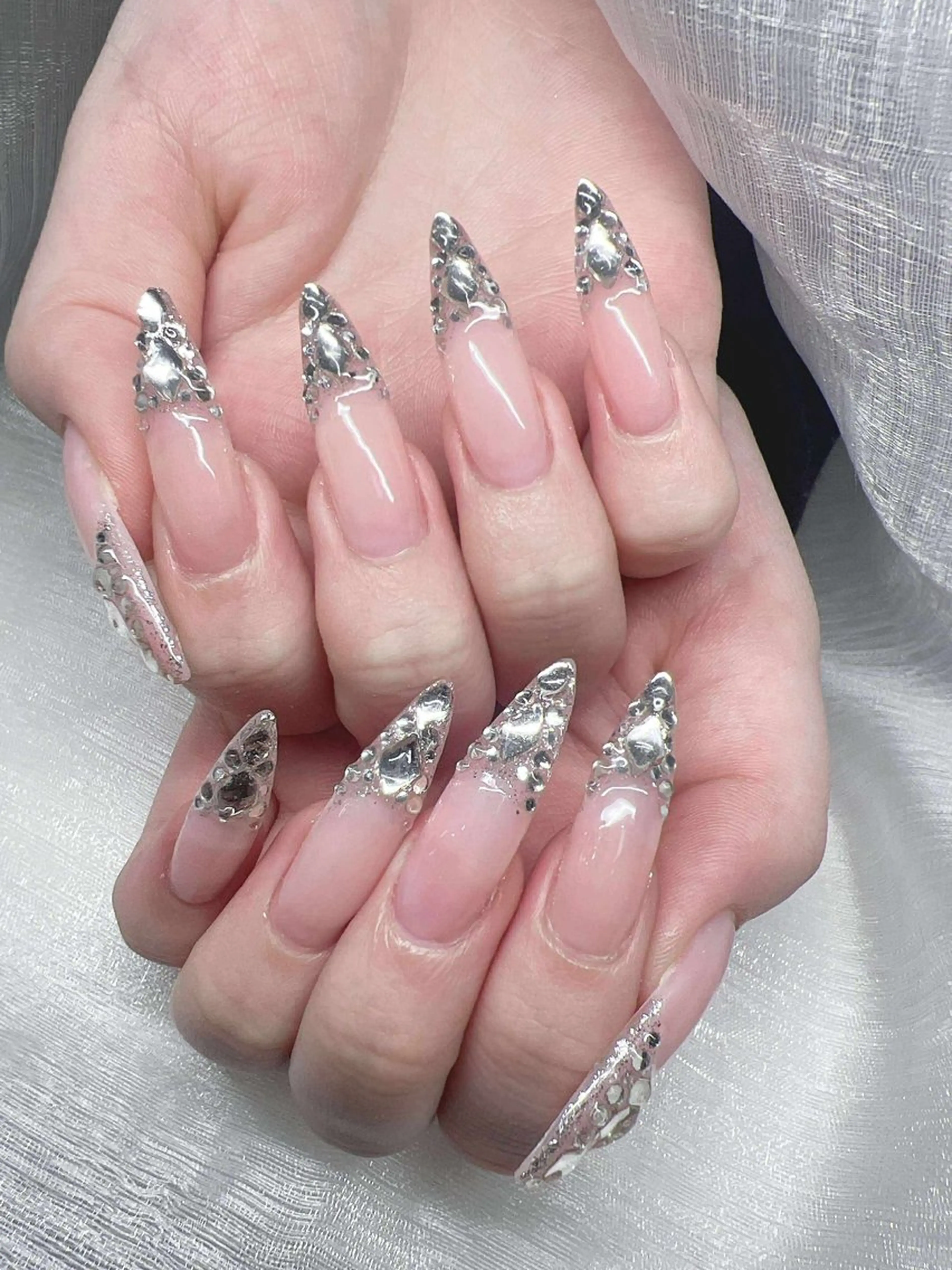 ネイル 長さ出し グラデーション 卒業式 キラキラネイル マグネットネイル ハンドネイル Lee Nailsのネイルデザイン