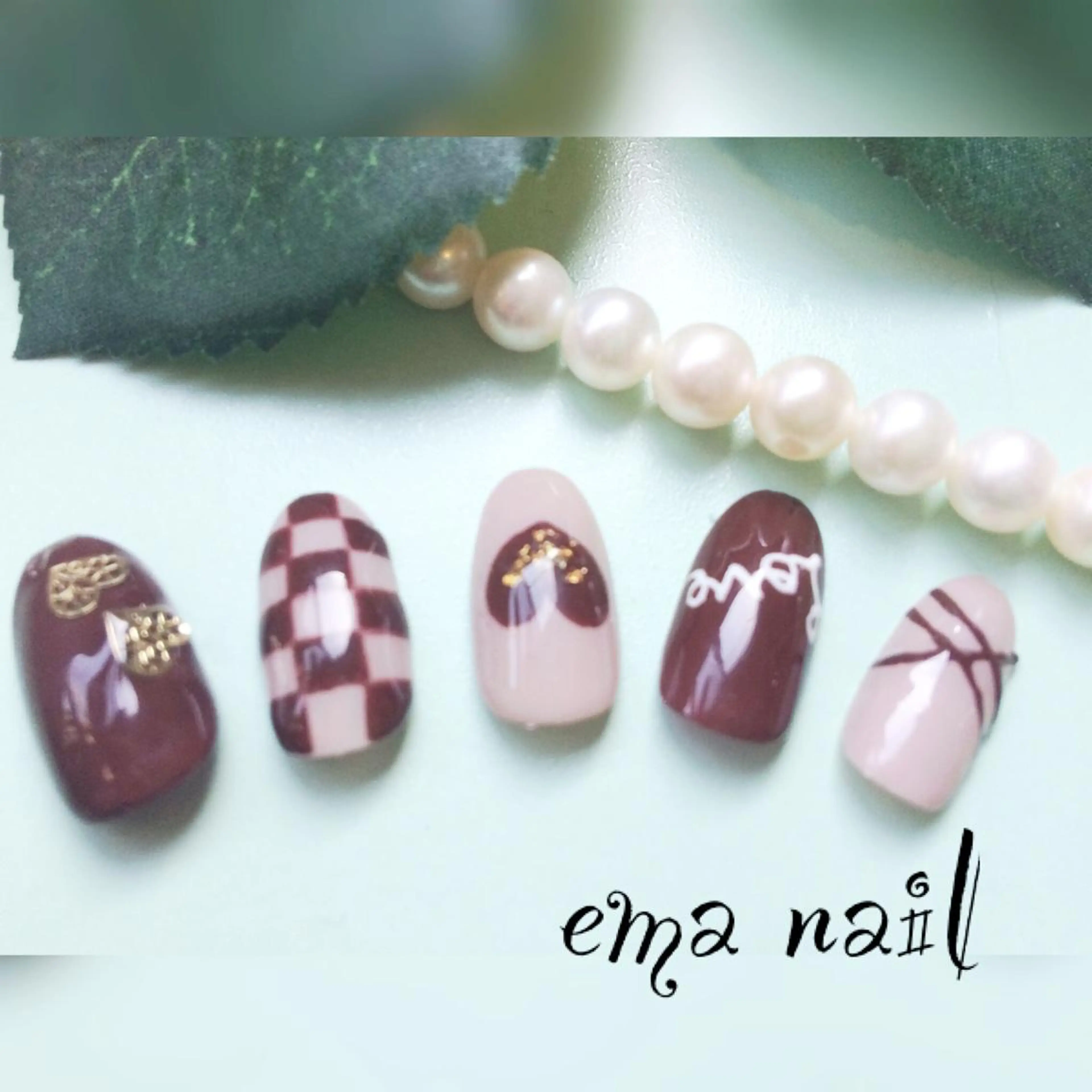 ネイル バレンタイン Roger 舞のネイルデザイン