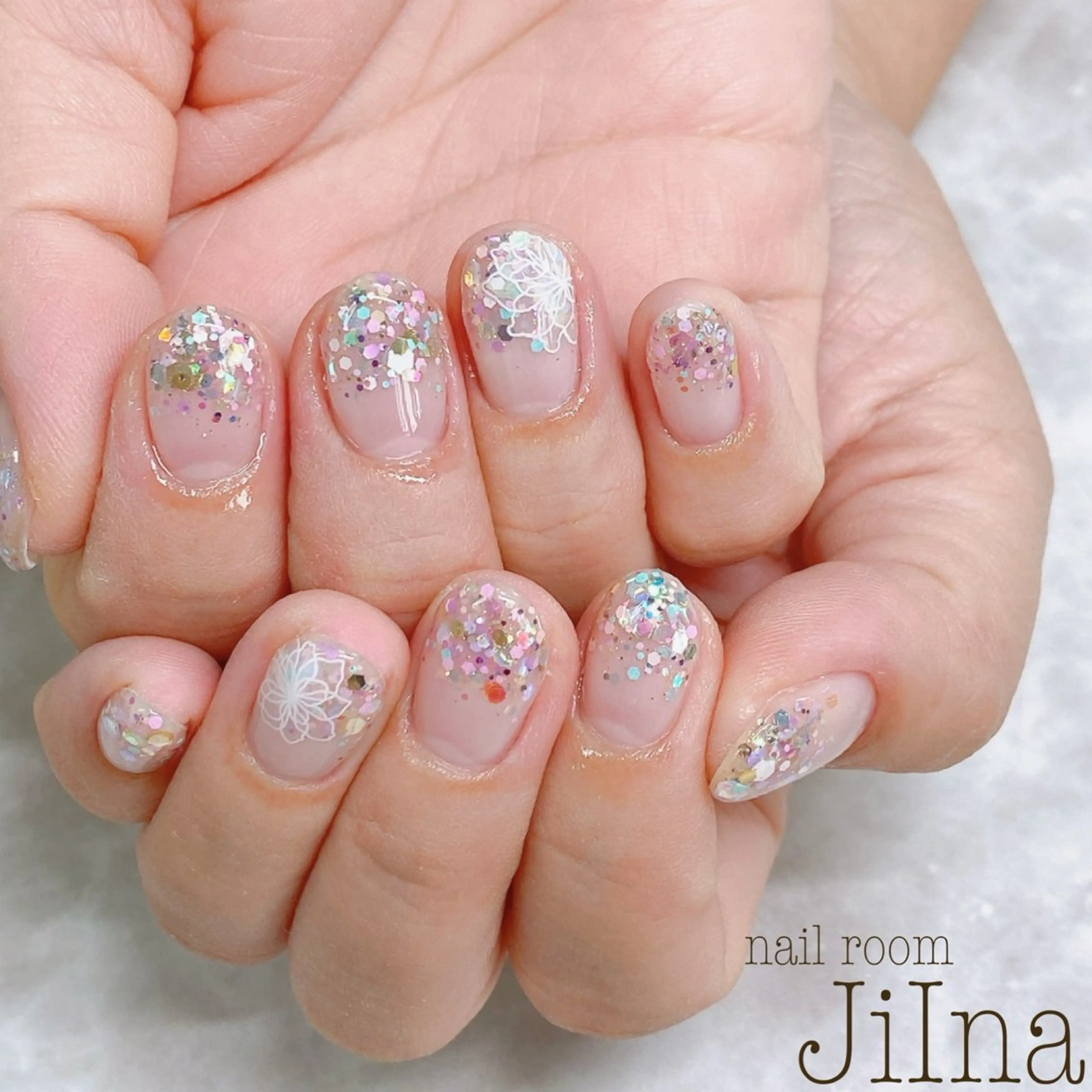 ネイル グラデーション JiIna nailのネイルデザイン