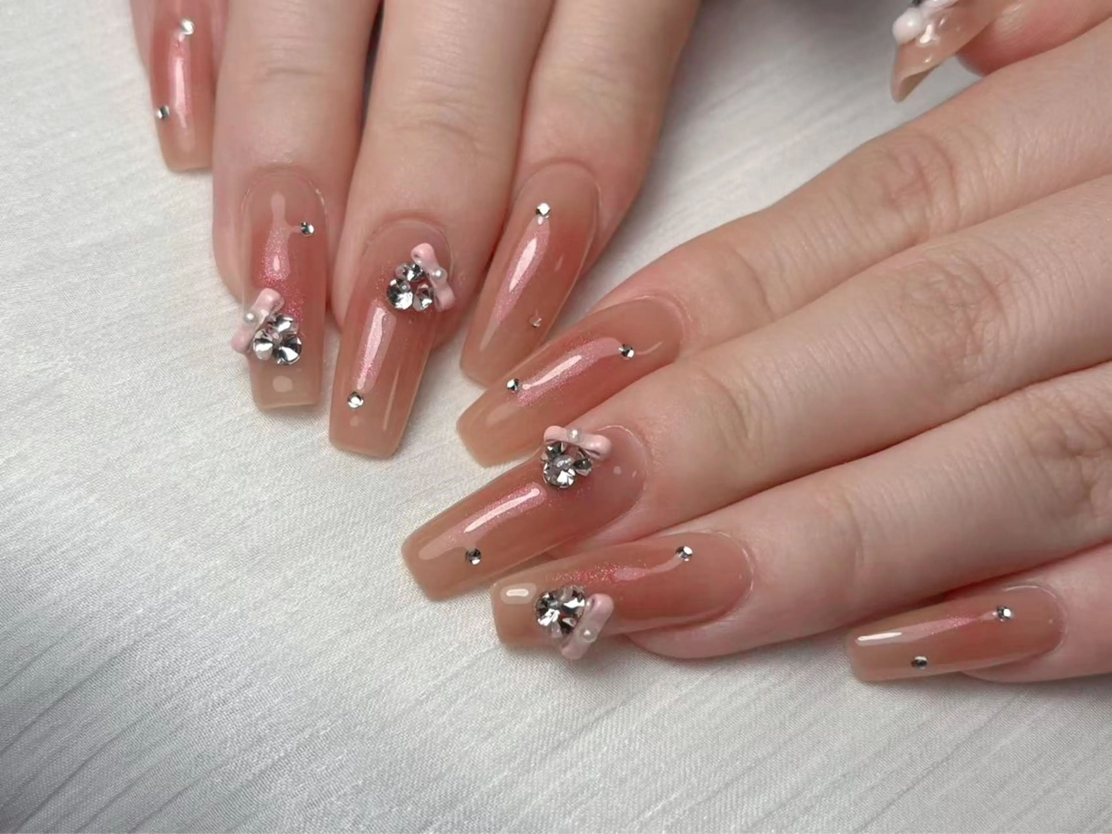 ネイル 長さ出し フットネイル フレンチネイル 韓国ネイル ミラーネイル ハンドネイル 小林 凛のネイルデザイン