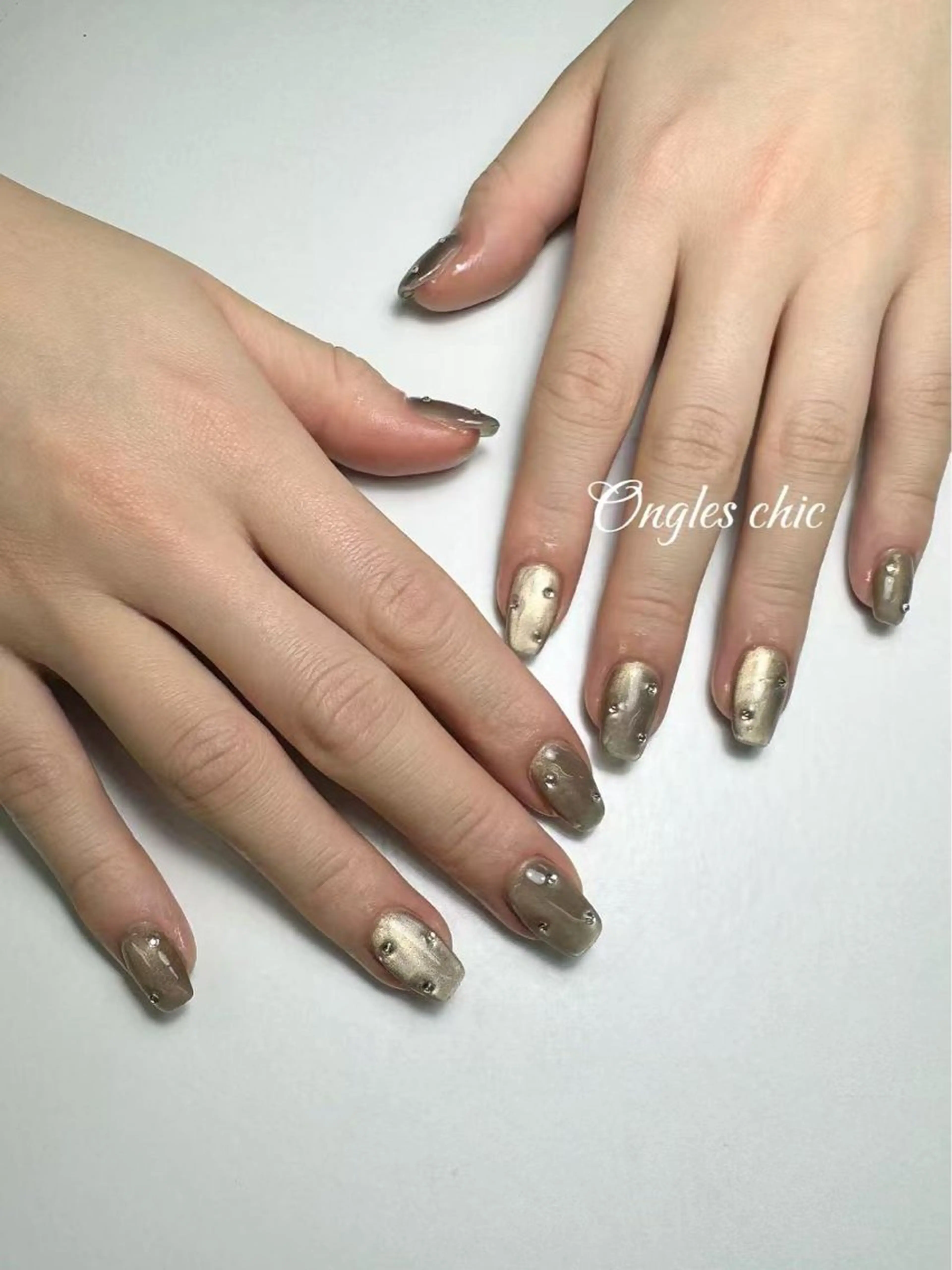 ネイル ハンドネイル ハンドケア ongles chicのネイルデザイン