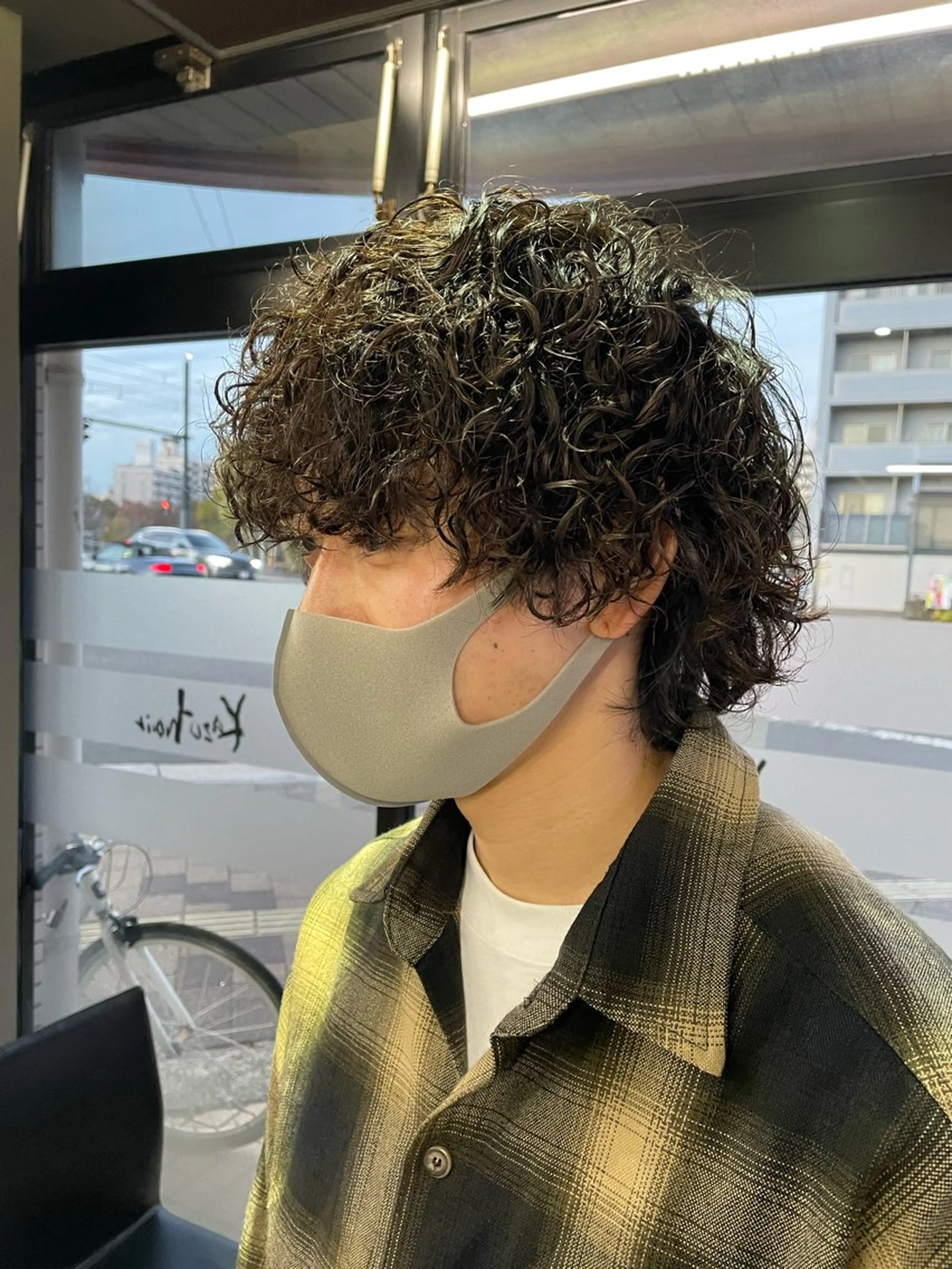 ミディアム パーマ カット パーマ Kazu-Hair 比治山所属・【メンズパーマ専門】 トミタ ショウタのヘアスタイル