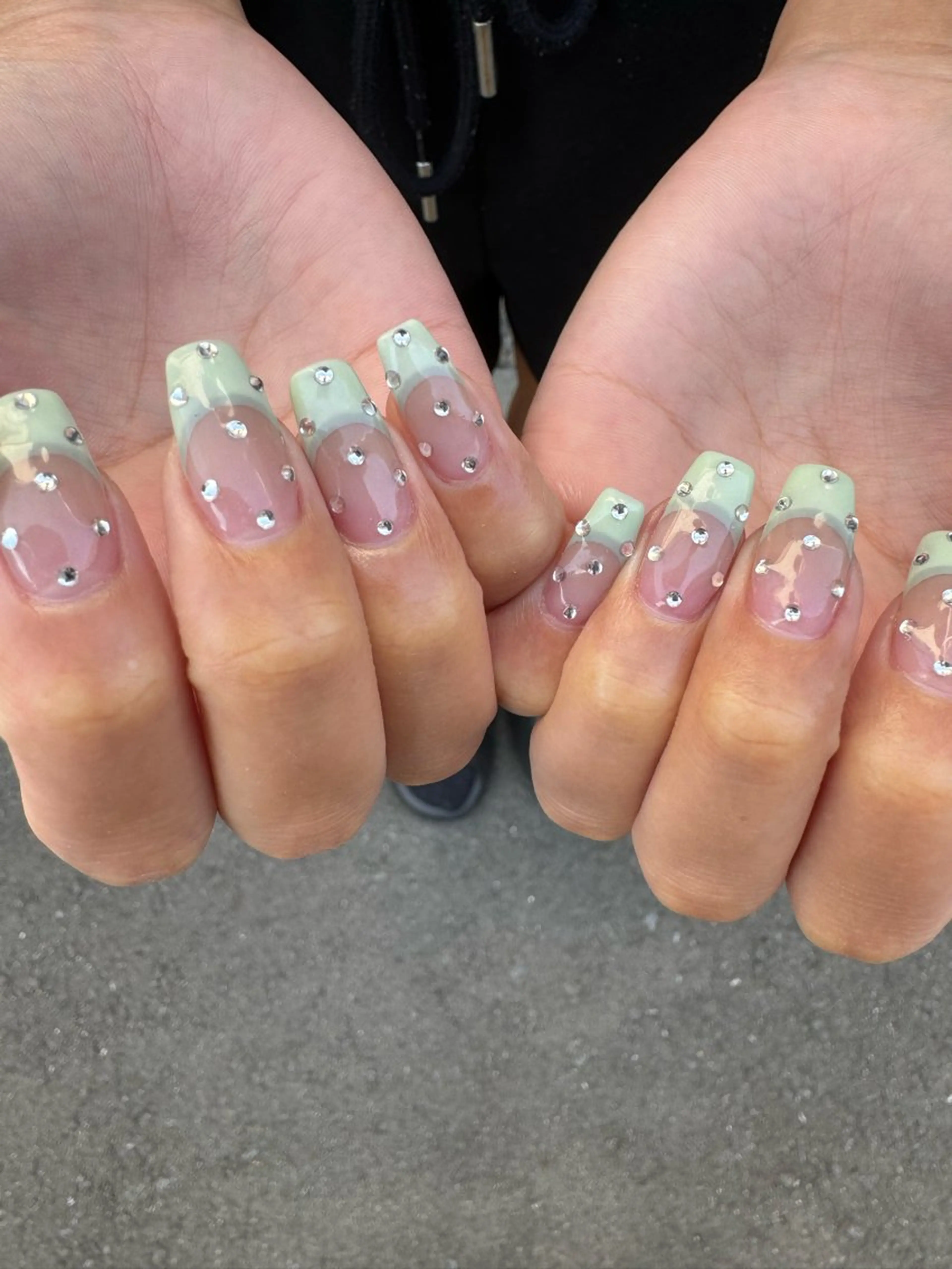 ネイル フレンチネイル グリーン 韓国ネイル マグネットネイル MH_ Nailのネイルデザイン