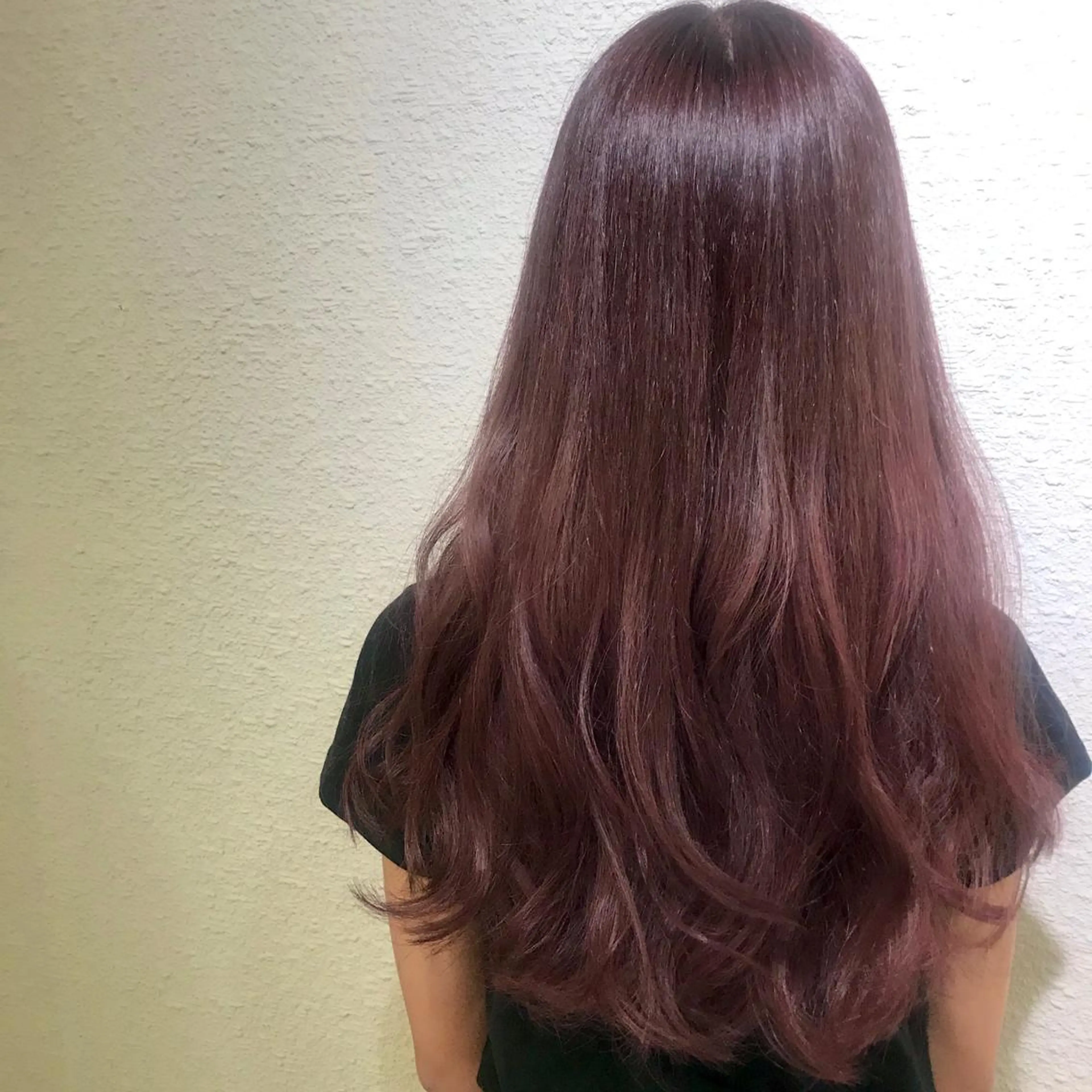 ロング カラー ブリーチ ハイライトカラー パープルカラー レッドカラー ハイライト 透明感カラー/ 寺田千雅子のヘアスタイル