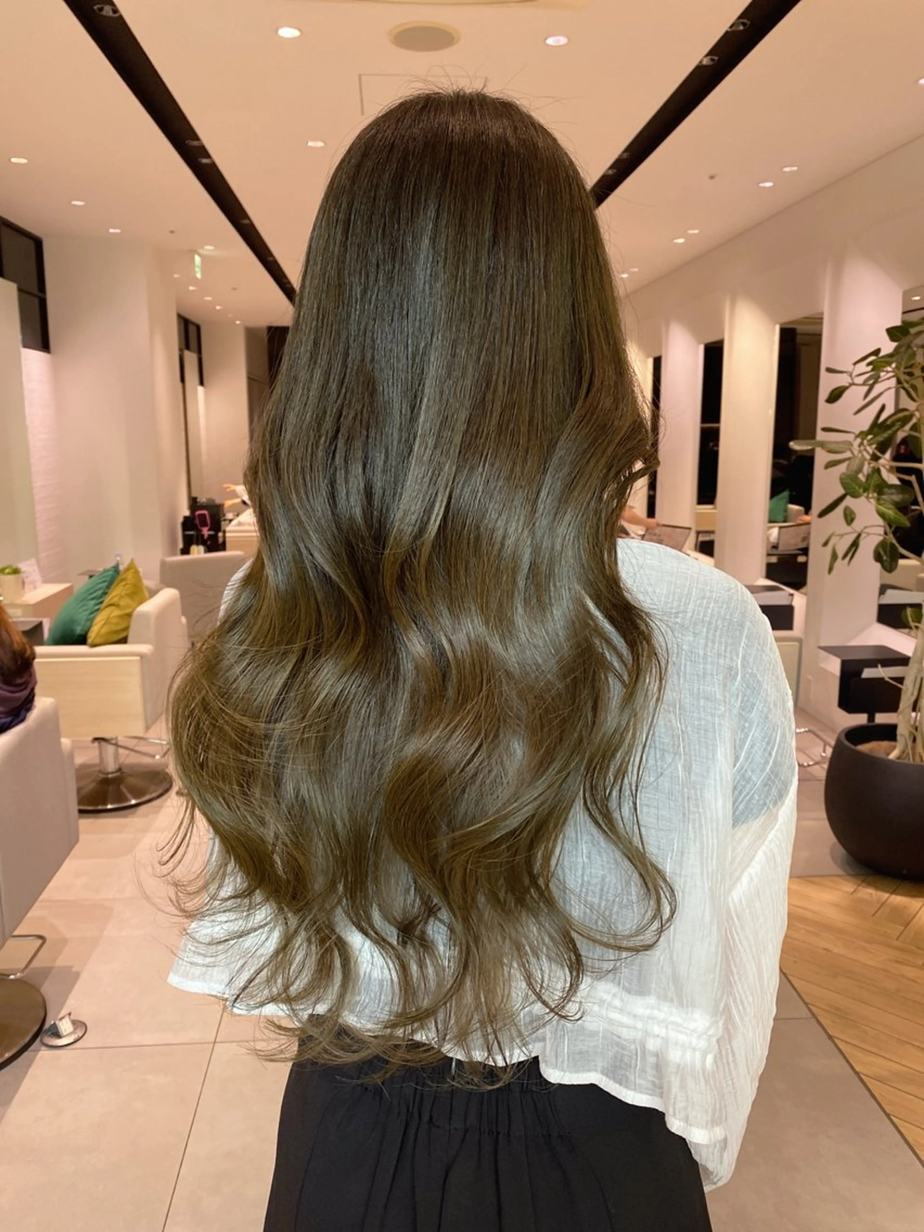 ロング ヘアカラー 艶カラーリスト 🌈銀座🌈牛込萌香のヘアスタイル