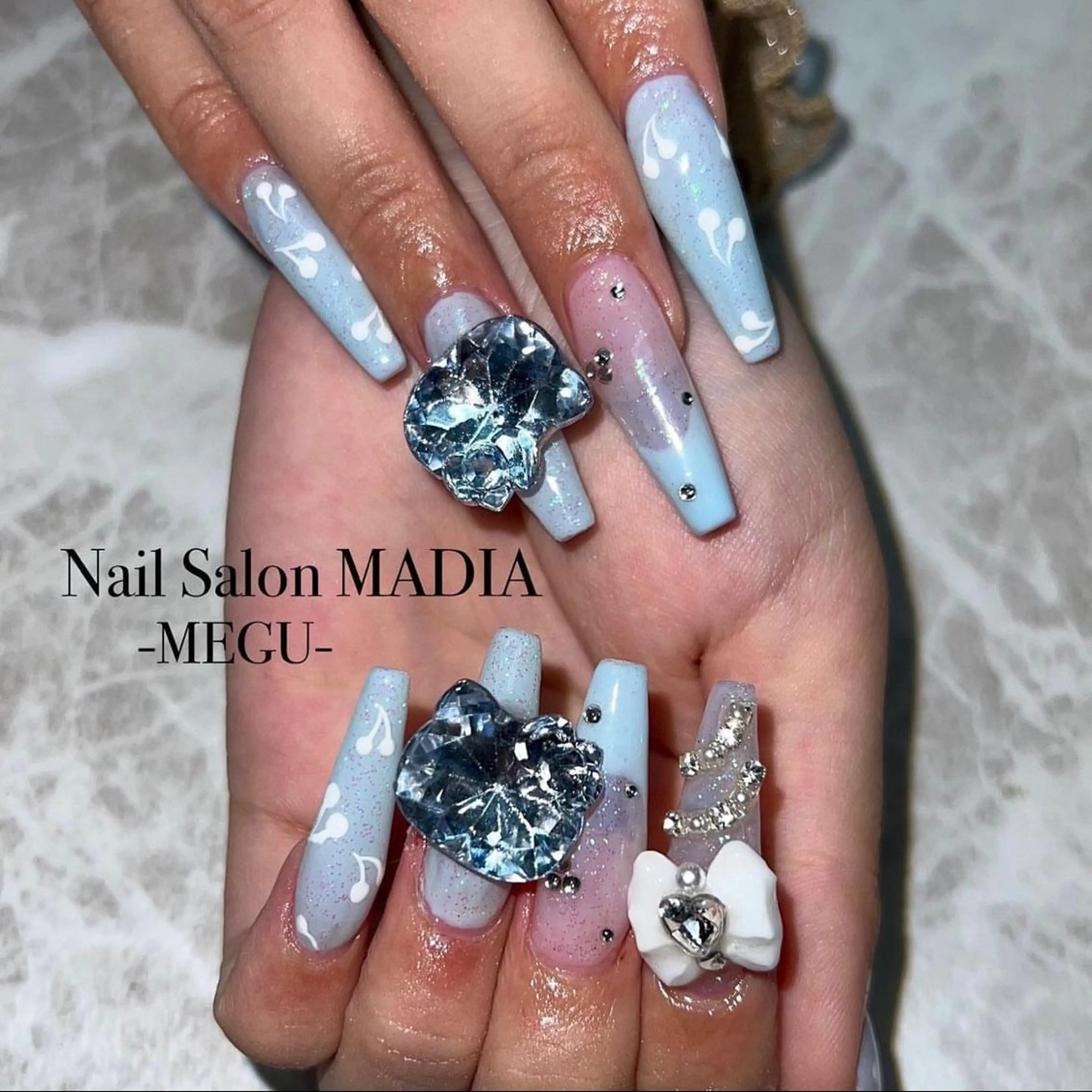 ネイル MADIA MEGUのネイルデザイン