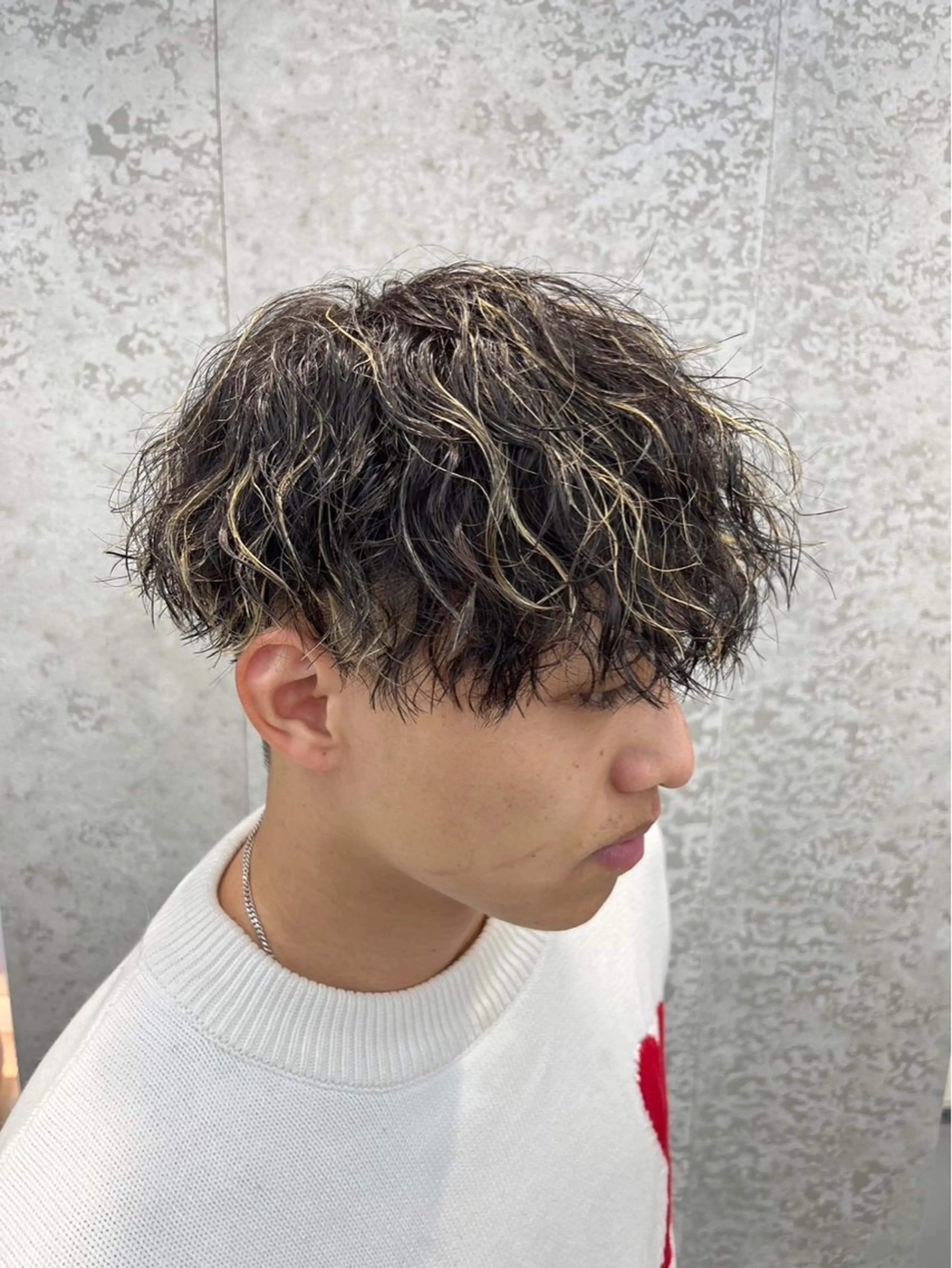 ショート カラー メンズ キッズ メンズハイライト ハイライトカラー ハイライト 栄💗メンズパーマ｜ ハイトーン｜haruのヘアスタイル