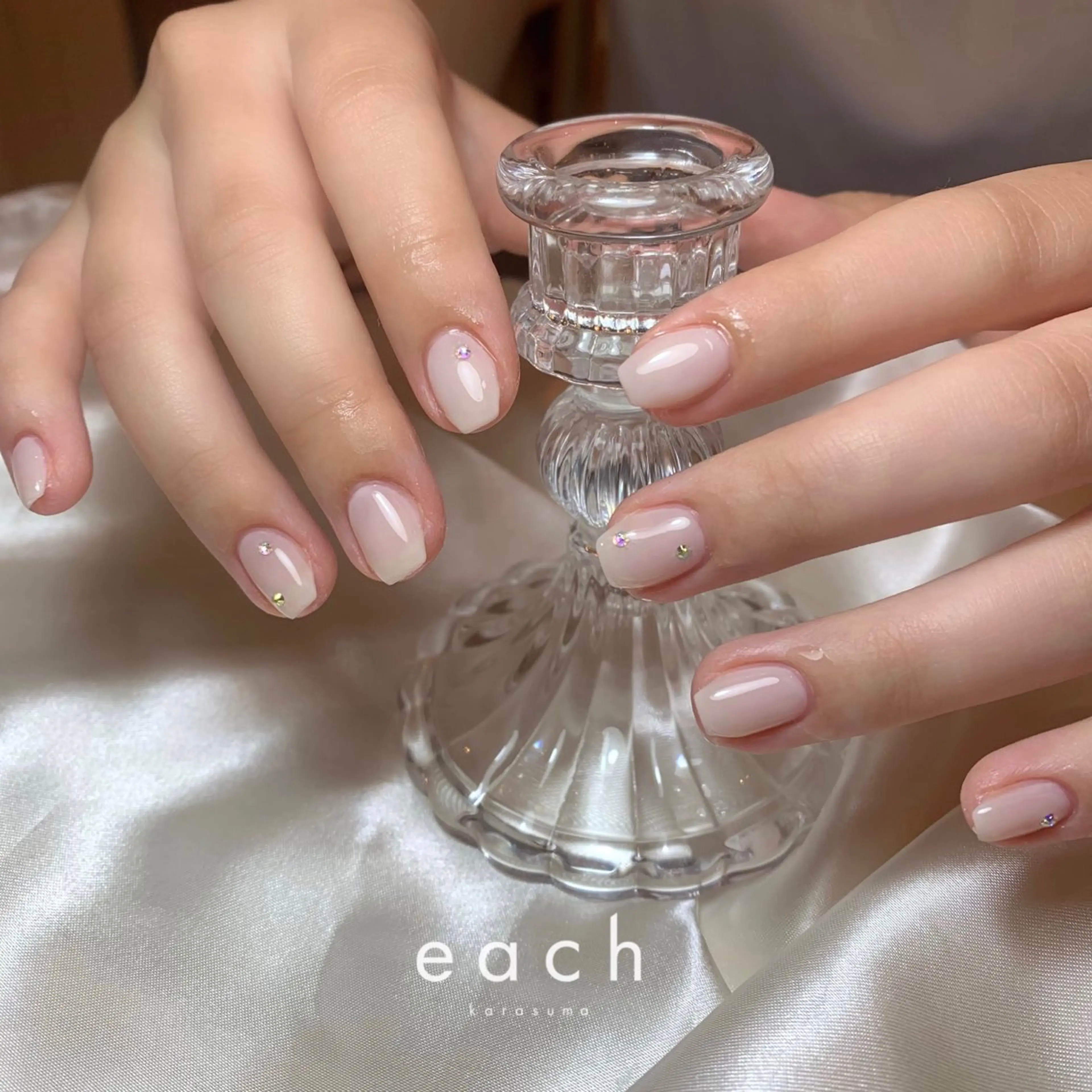 ネイル each Hibikiのネイルデザイン