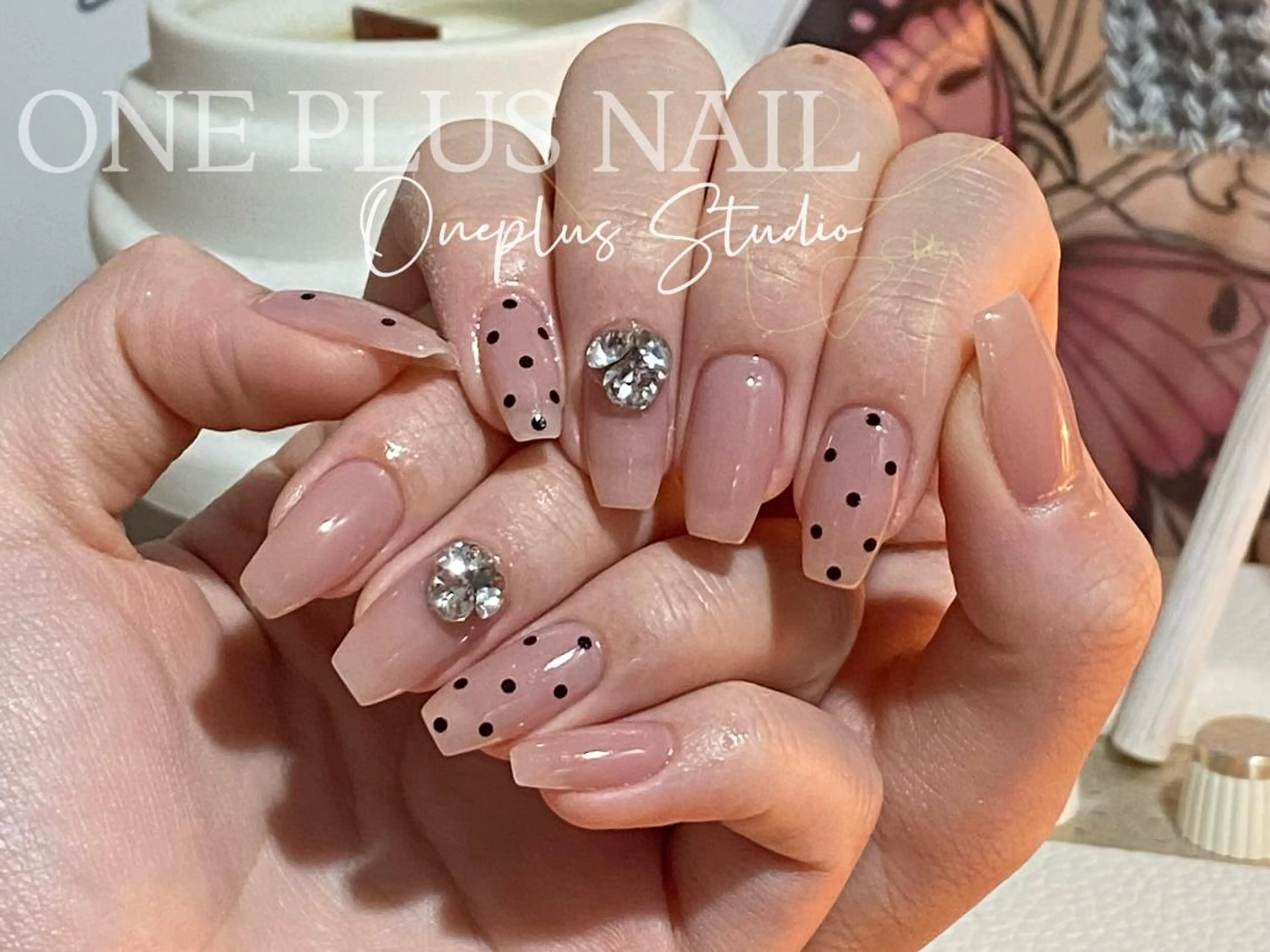 ネイル アートネイル オーロラネイル ガーリー キラキラネイル 韓国ネイル One plus StudioNailのネイルデザイン