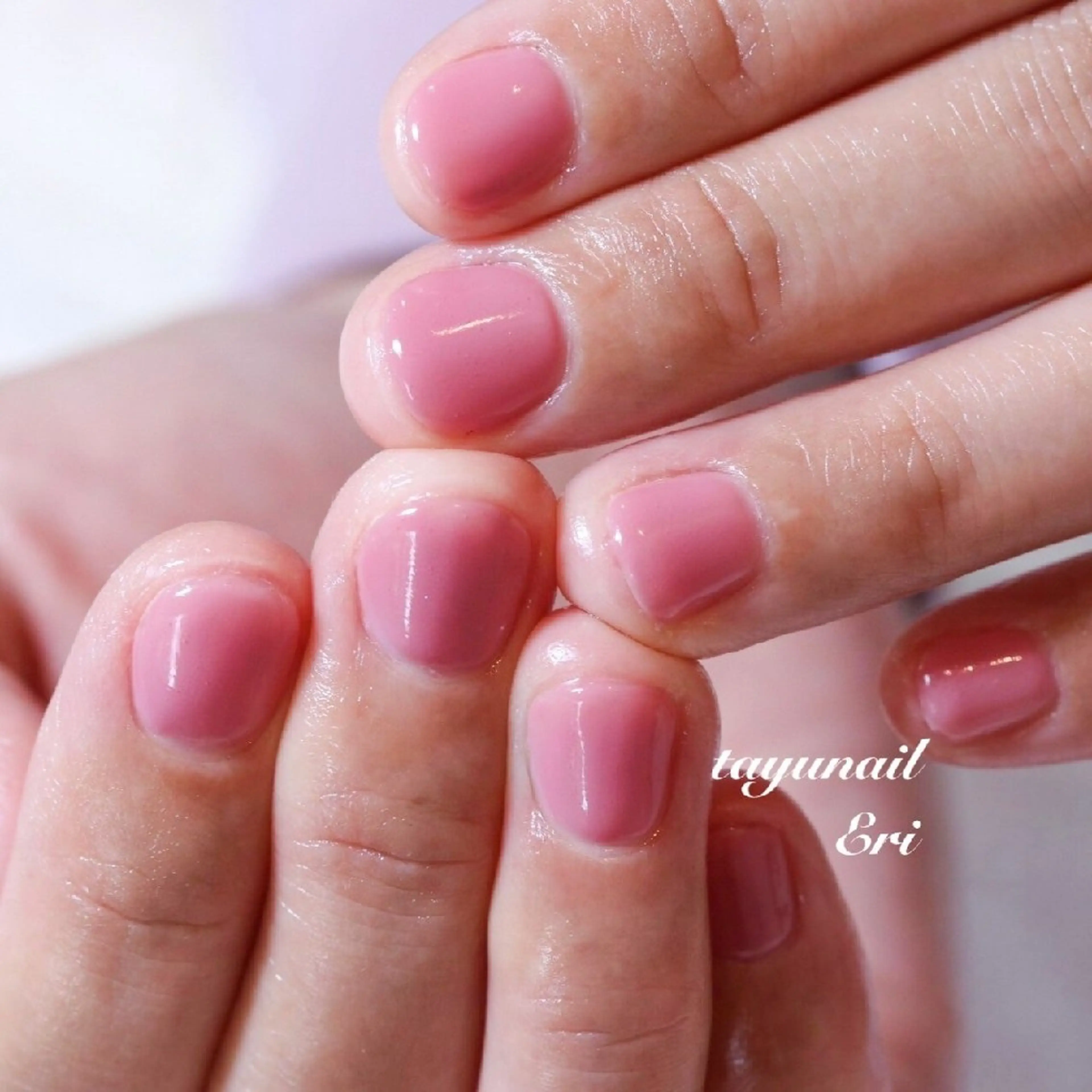 ネイル ジェルネイル 氷ネイル・うるうるネイル ワンカラーネイル パラジェル ピンク ネイルサロン・ネイルスクール　たゆnail所属・ネイルサロン 【たゆnail】のネイルデザイン