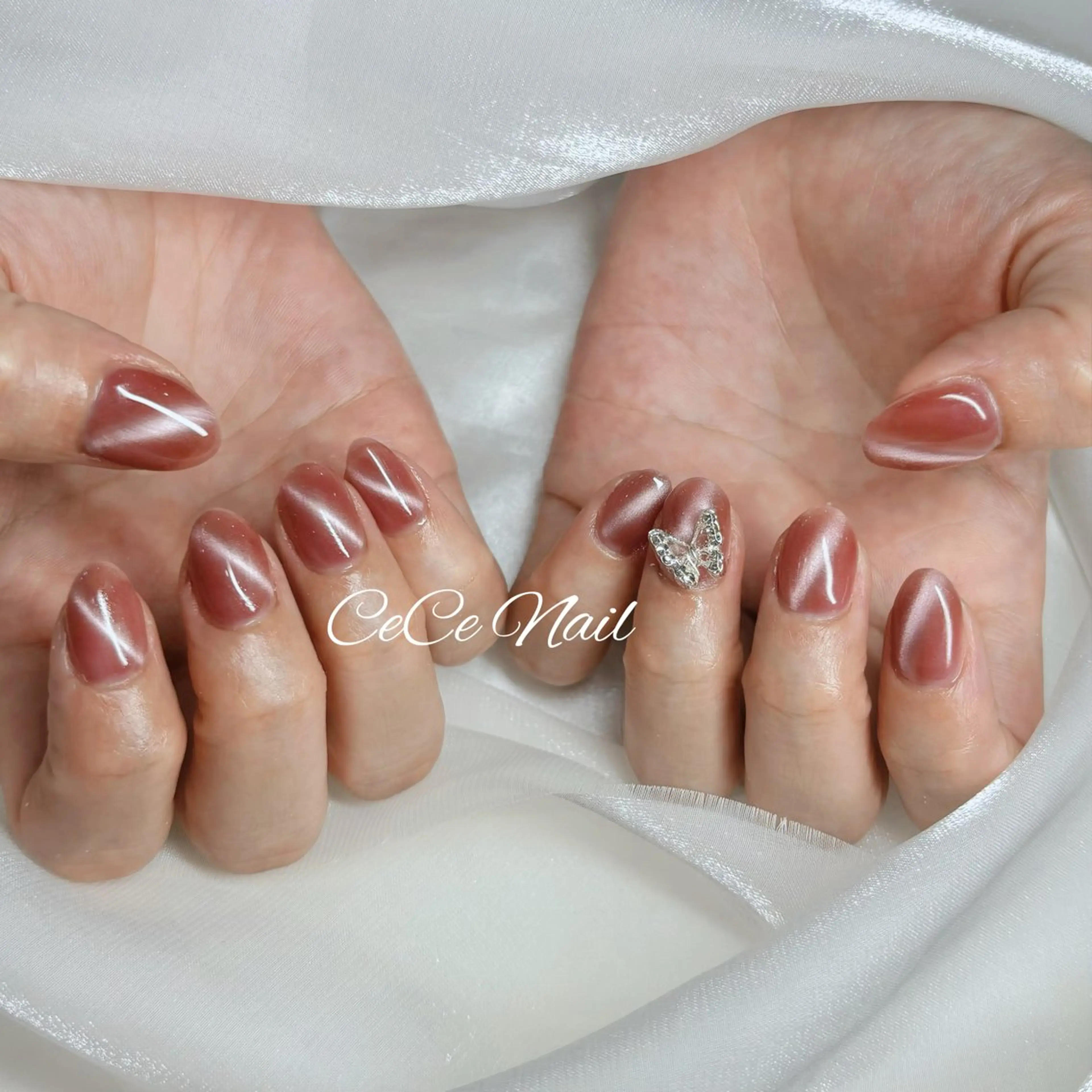 ネイル オーロラネイル 長さ出し フットネイル フレンチネイル ジェルネイル ハンドネイル CeCe Garden所属・CeCeGarden ✨️キラキラワンホンのネイルデザイン