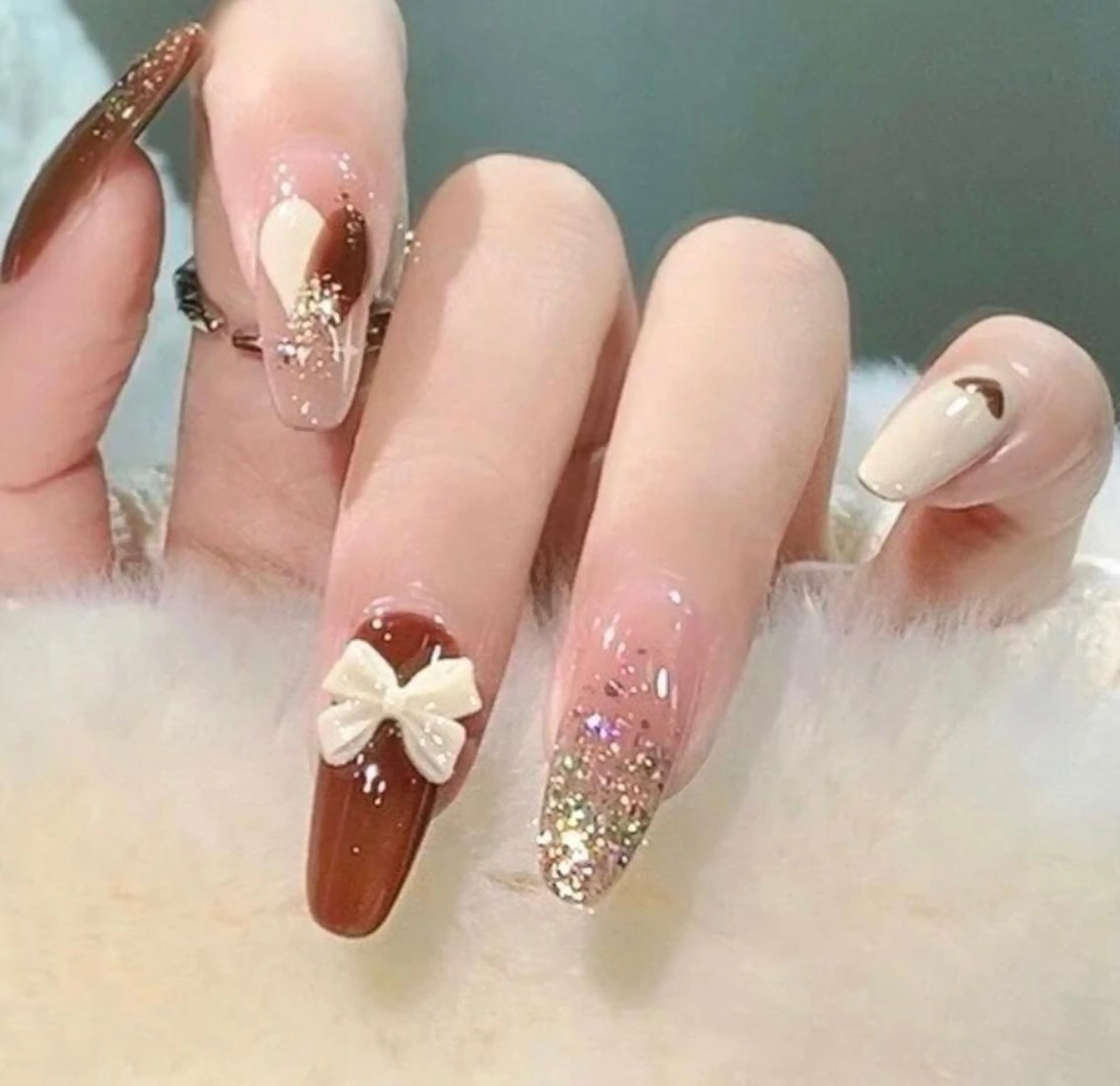 ネイル ハンドネイル VIVIAN リサのネイルデザイン