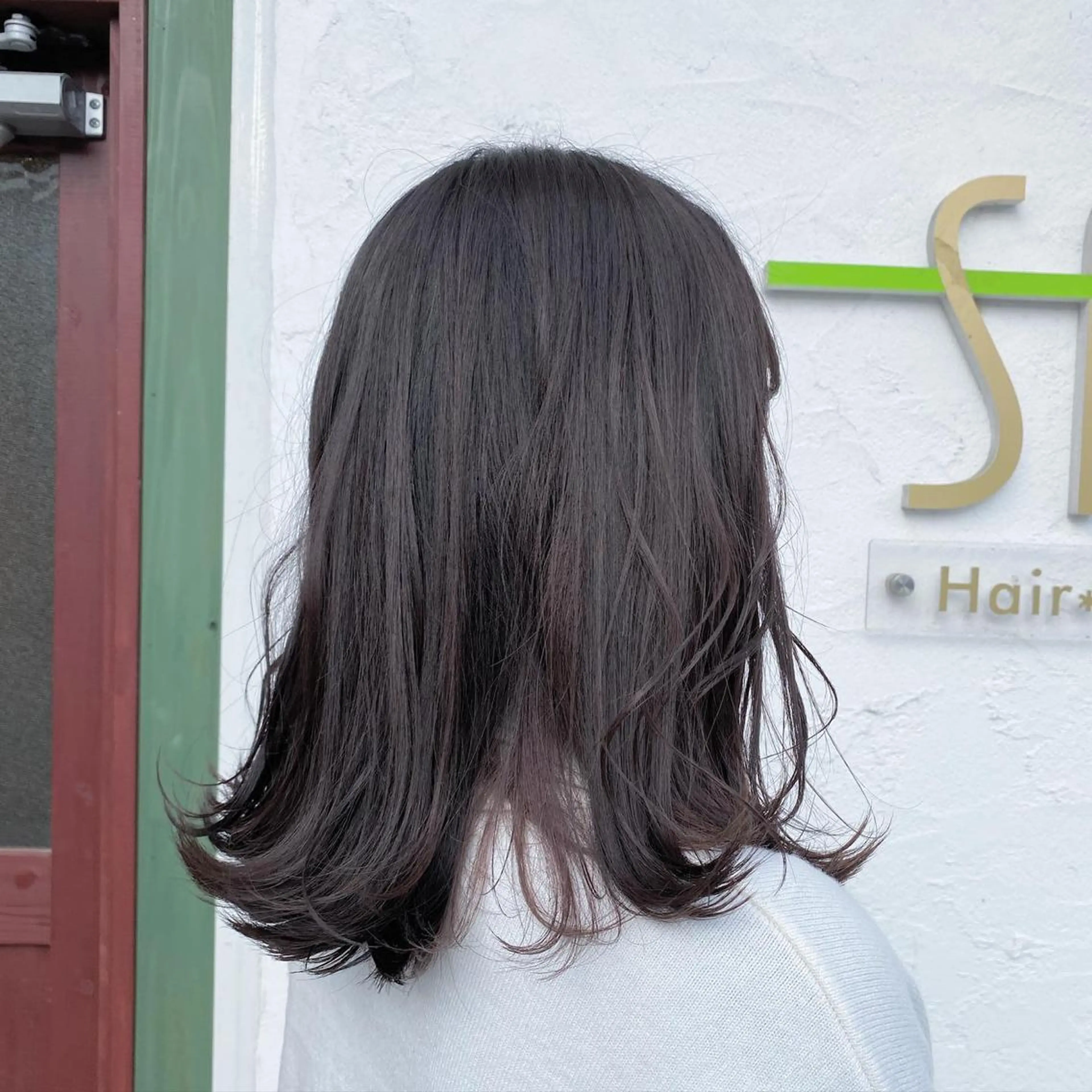 セミロング ブリーチなしWカラー /酸性ストレート河本のヘアスタイル