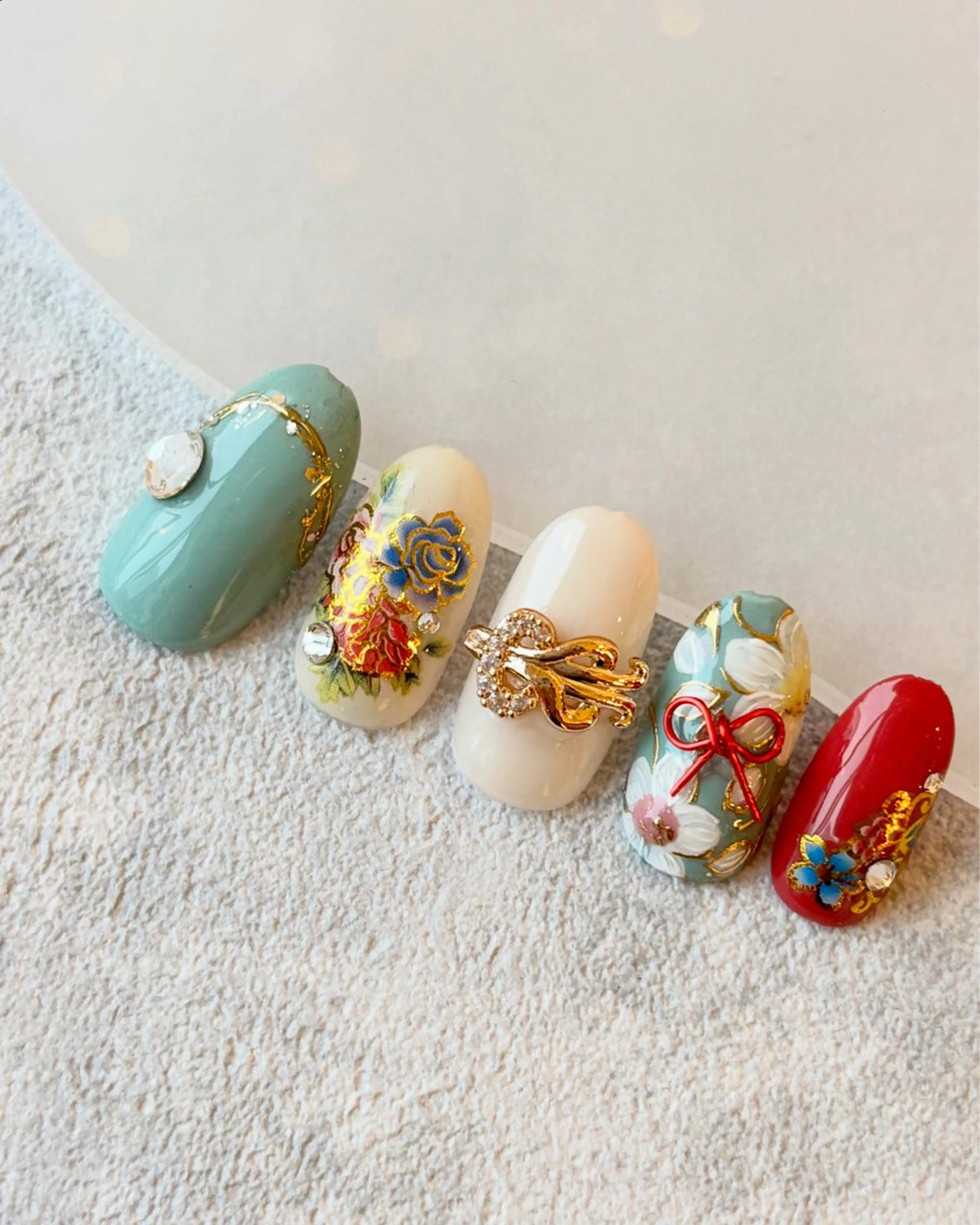 ネイル chem NAILSTUDIO所属・chem くりたももこのネイルデザイン