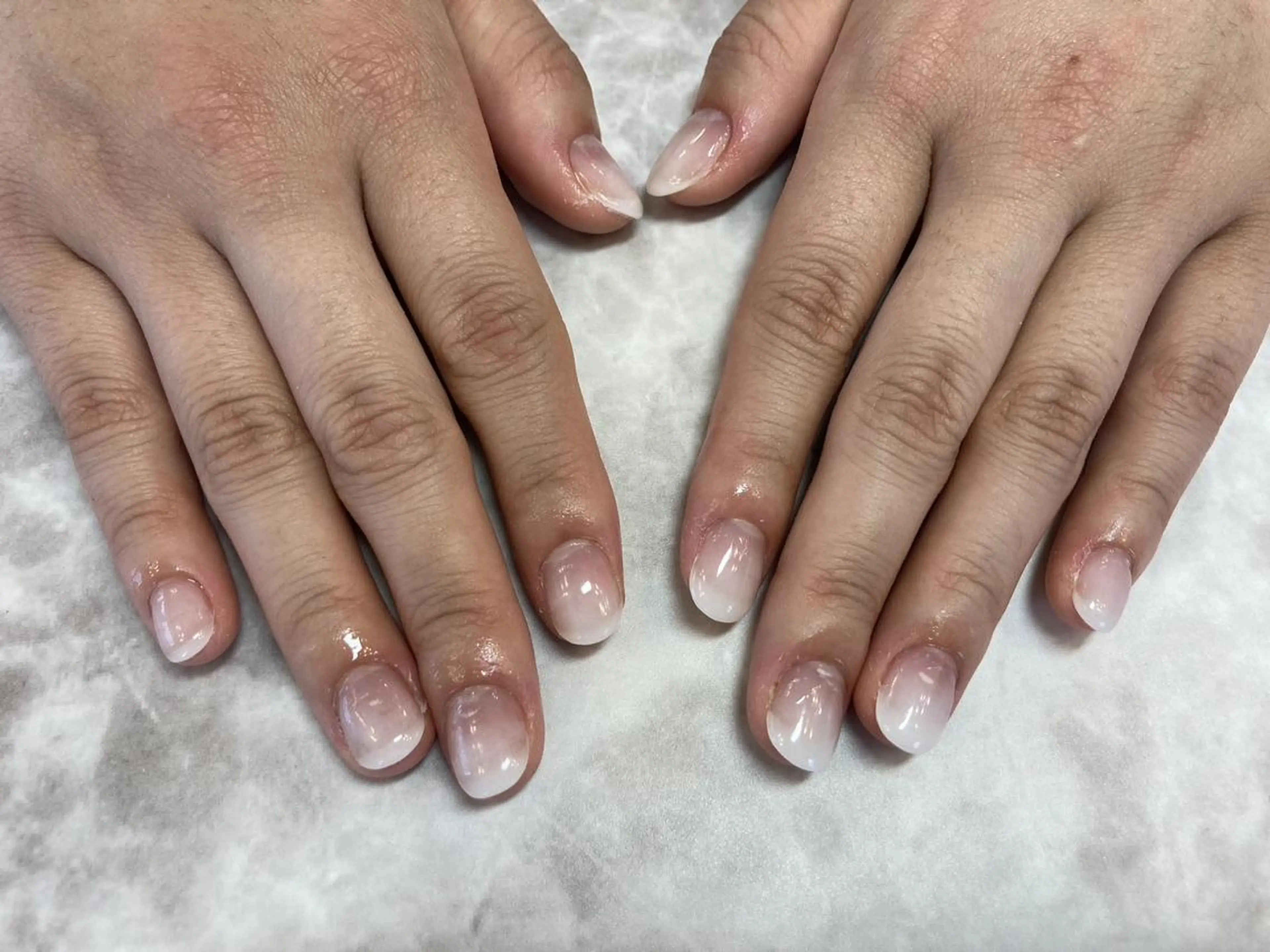 ネイル ネイルリボン 受付スタッフのネイルデザイン