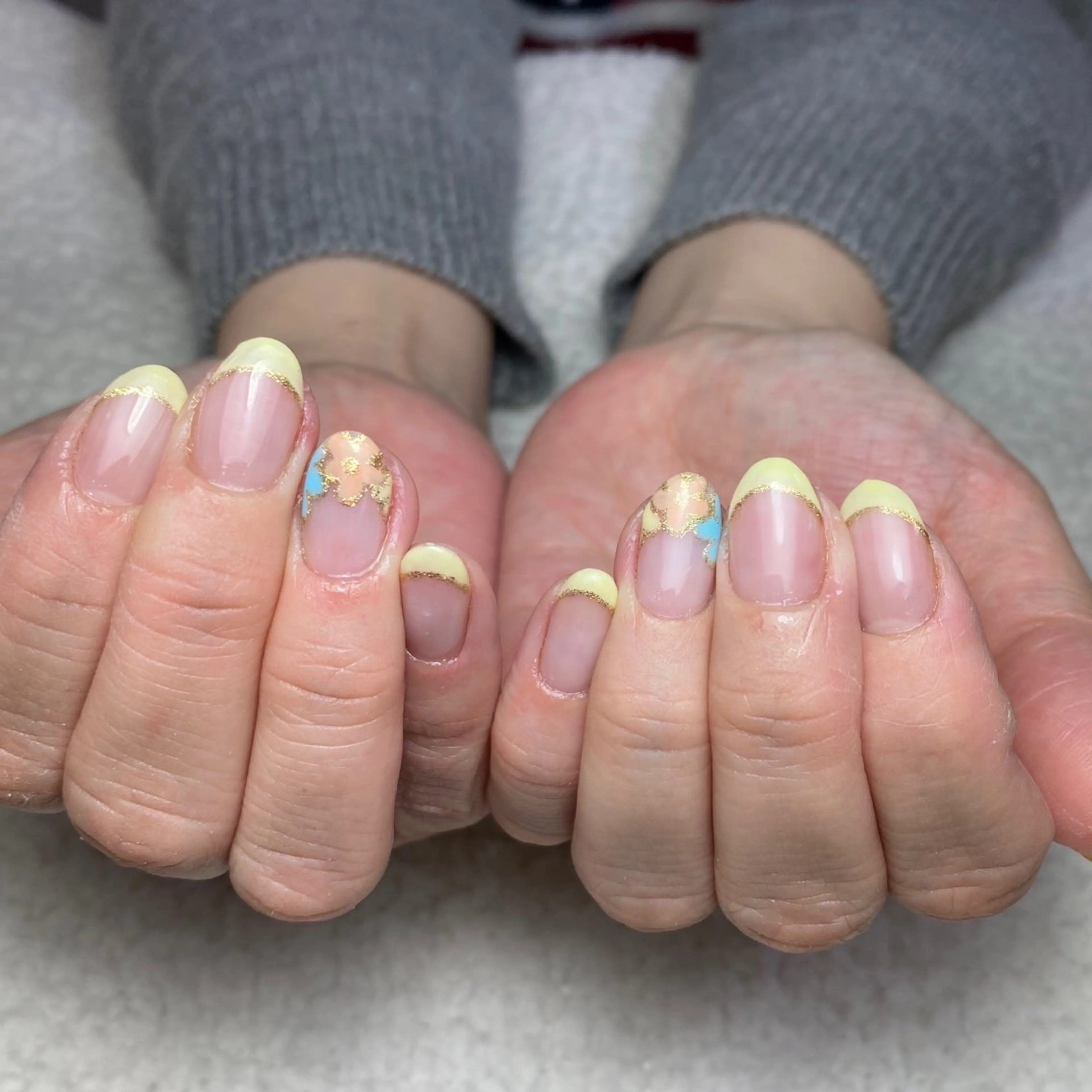 ネイル フレンチネイル 春ネイル ハンドネイル COCO+所属・COCO +のエステ・リラクイメージ