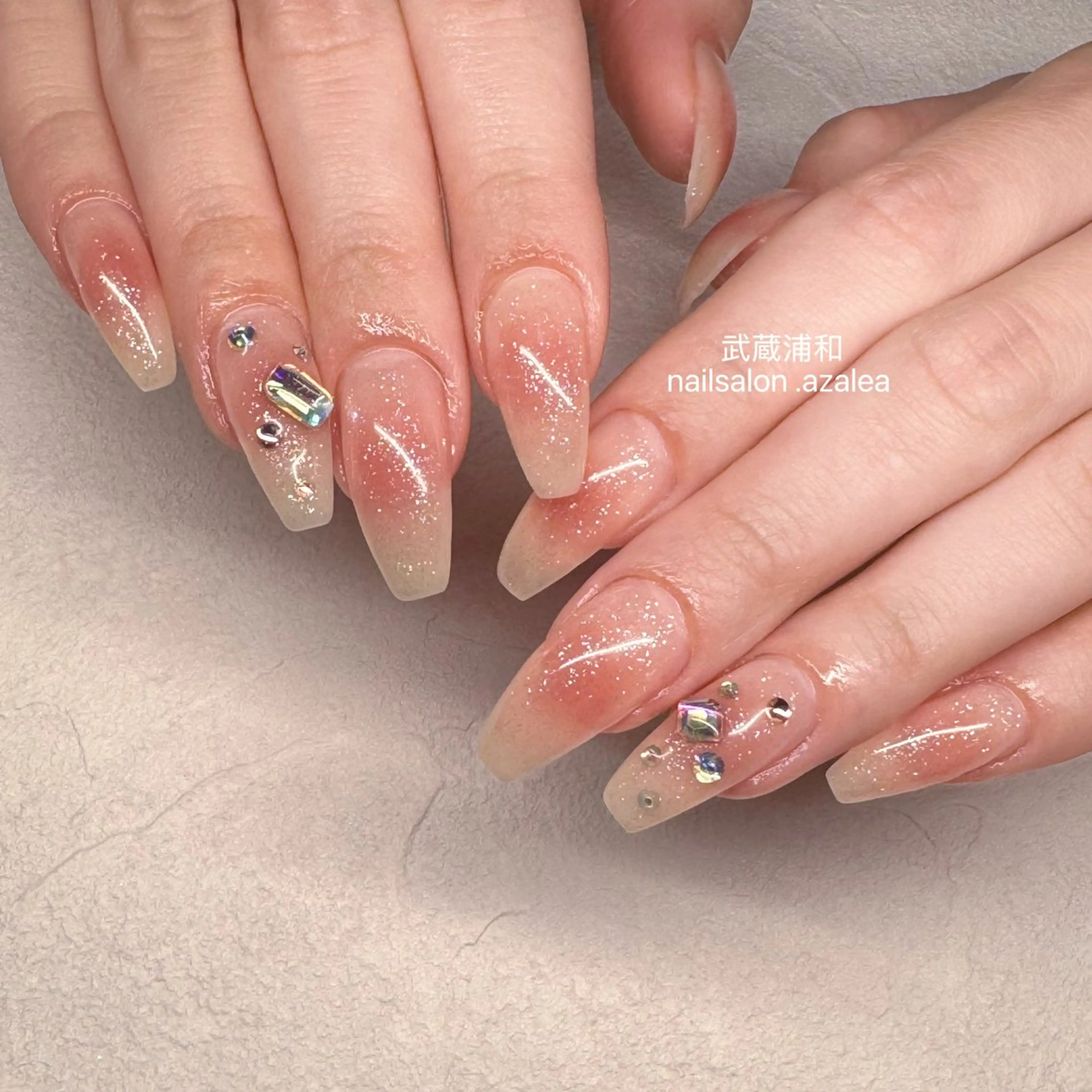 ネイル ハンドネイル R inのネイルデザイン