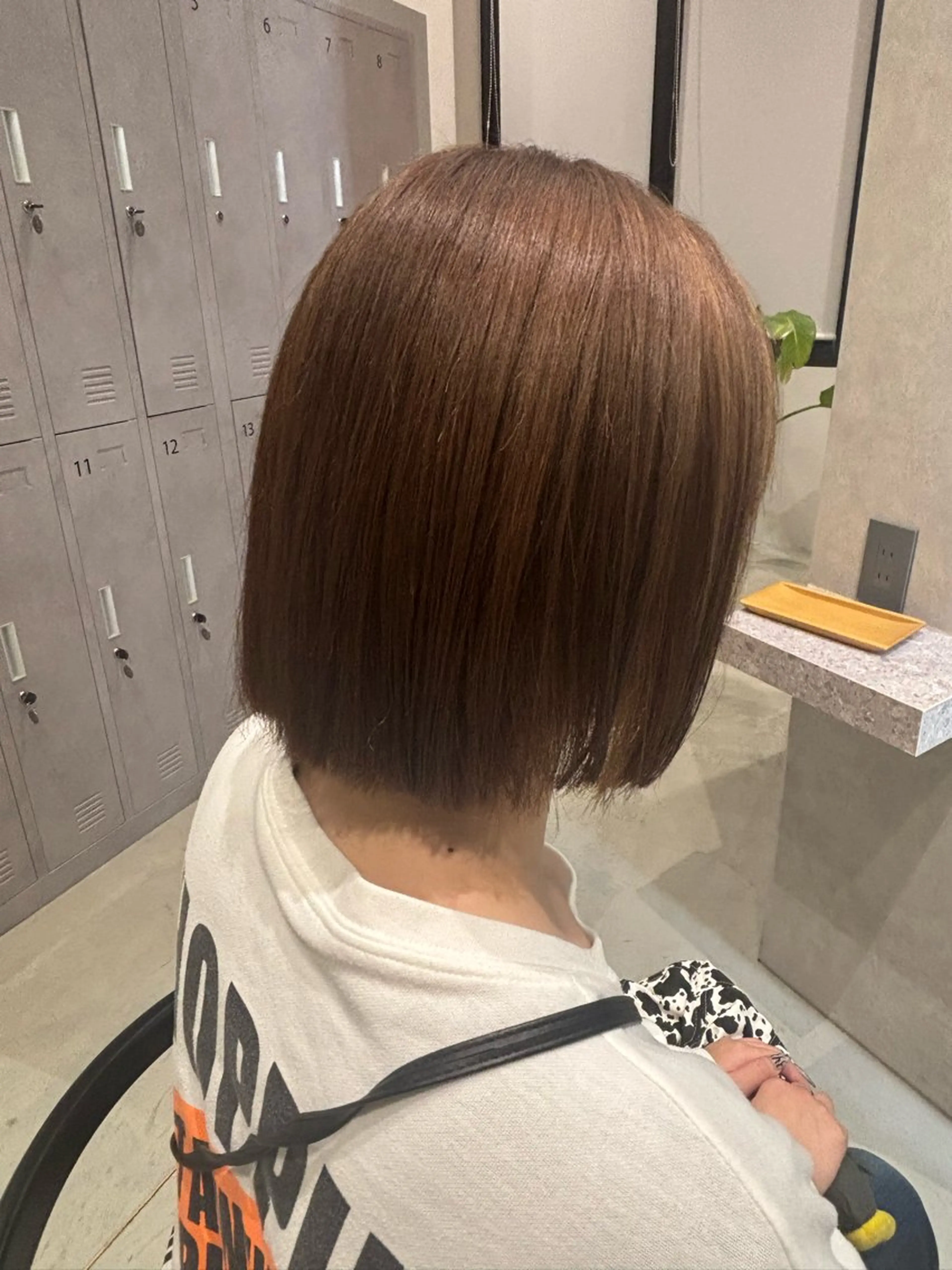 ショート カラー ブリーチ 小澤 璃奈のヘアスタイル