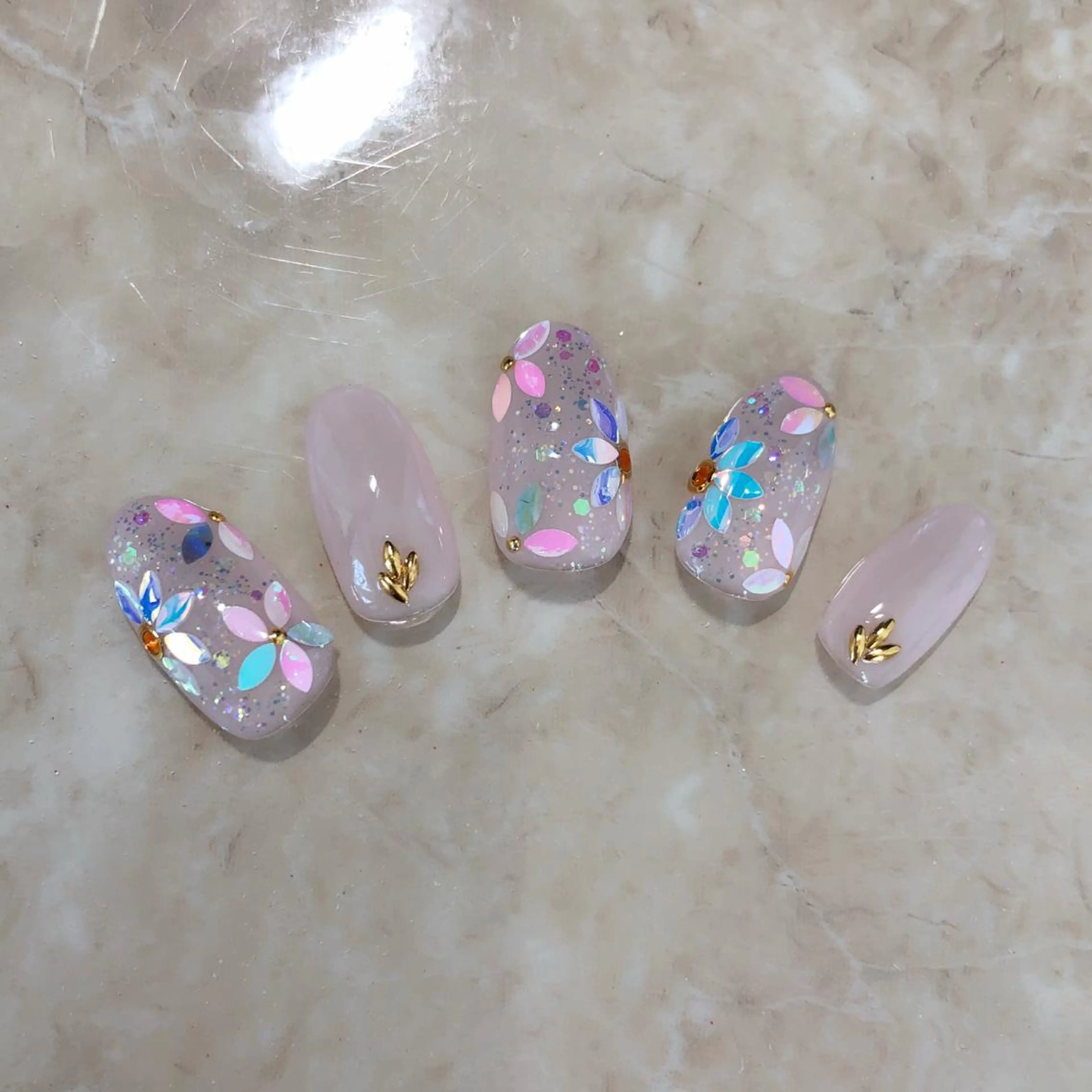 ネイル ホログラムネイル 木村 瑞希のネイルデザイン