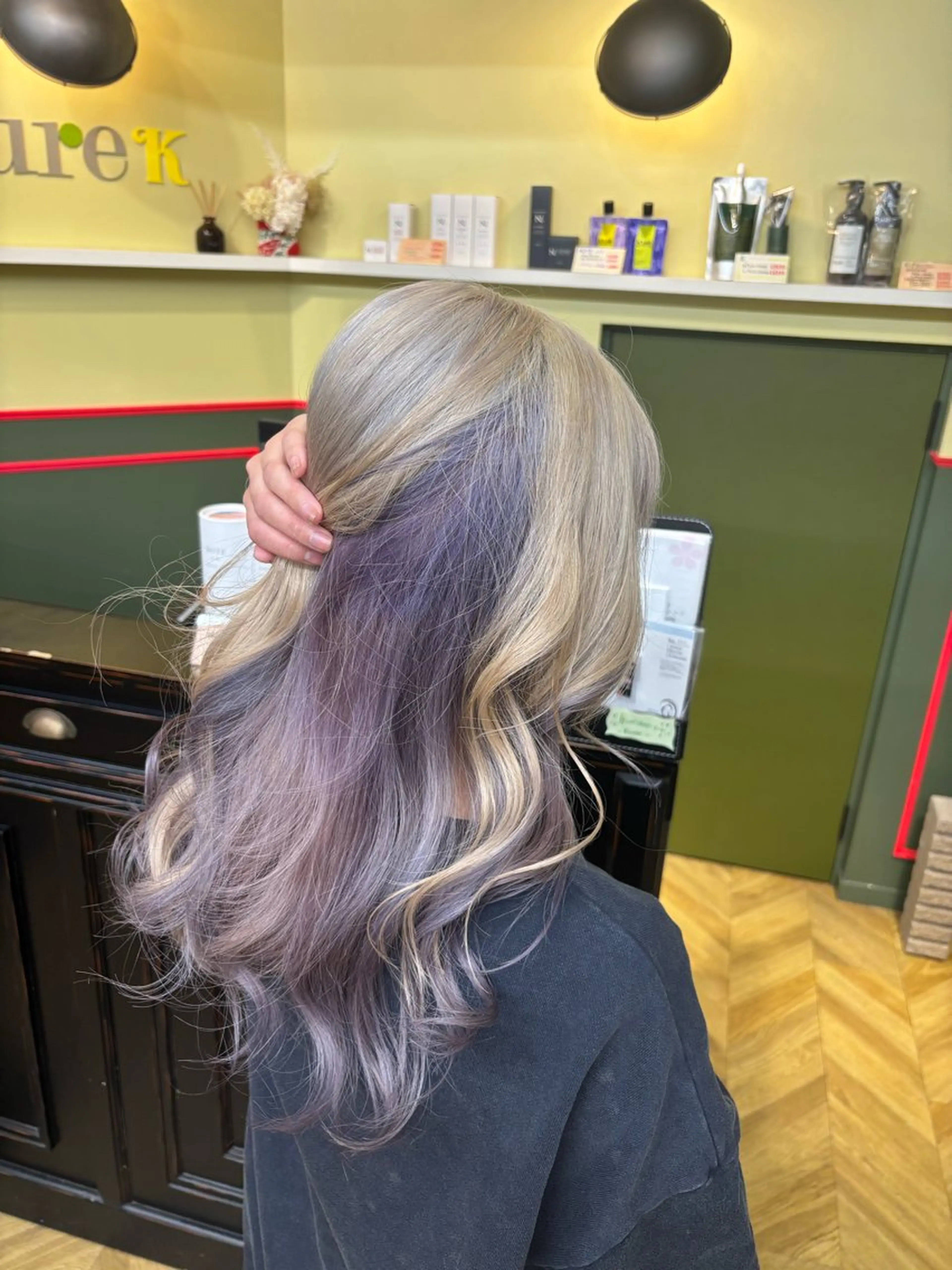 ロング カラー ベージュカラー ブリーチ デザインカラー ラベンダーカラー ヘアカラー cure 船橋店所属・メンズヘア/艶カラー /ブリーチ/魁人のヘアスタイル