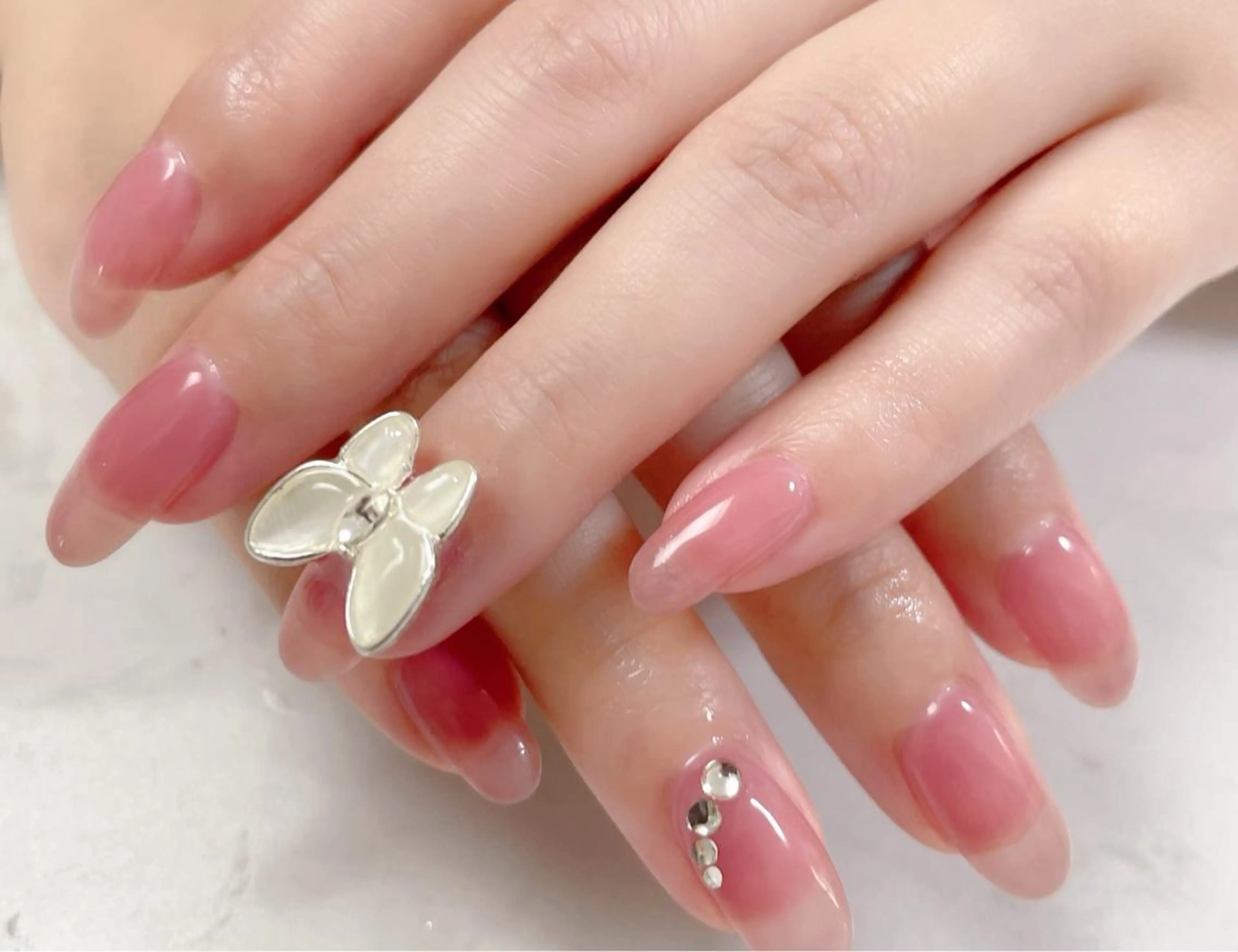 ネイル 畠山 ゆいのネイルデザイン