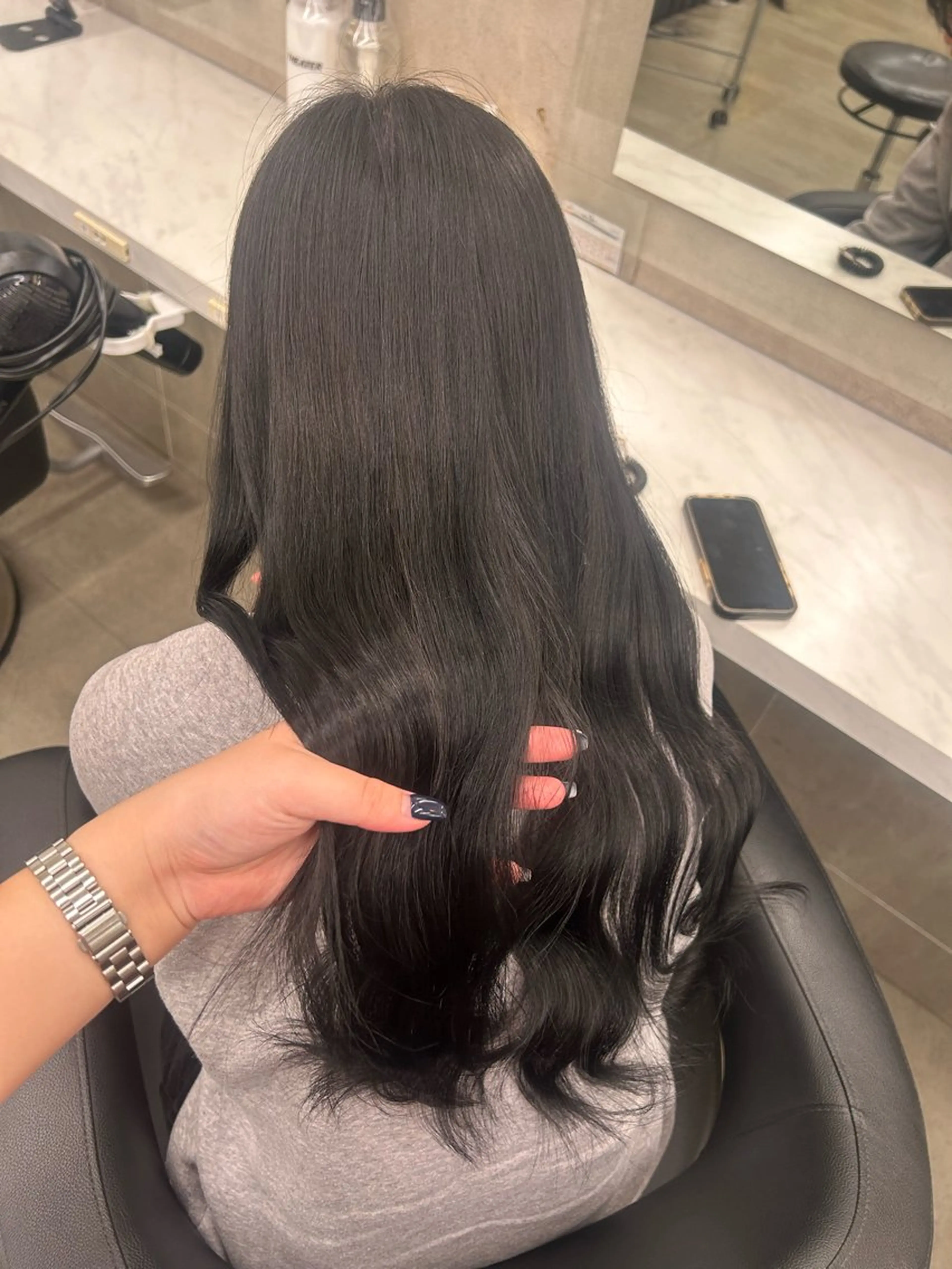 カラー 透明感ベージュ🤎 ナチュラルレイヤーのヘアスタイル