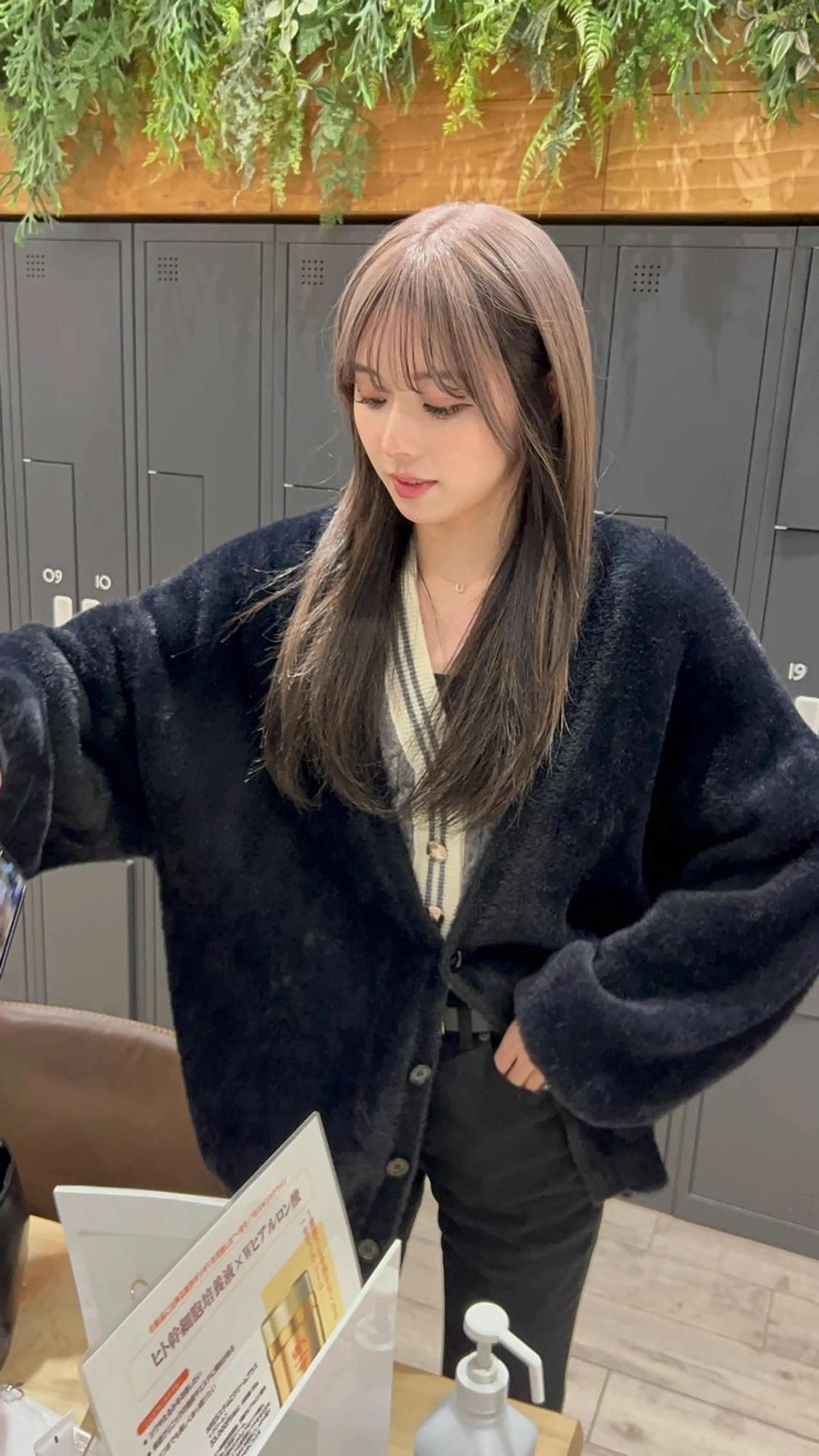 セミロング i.osaka所属・たつ/レイヤーカット 顔周り/髪質改善のヘアスタイル