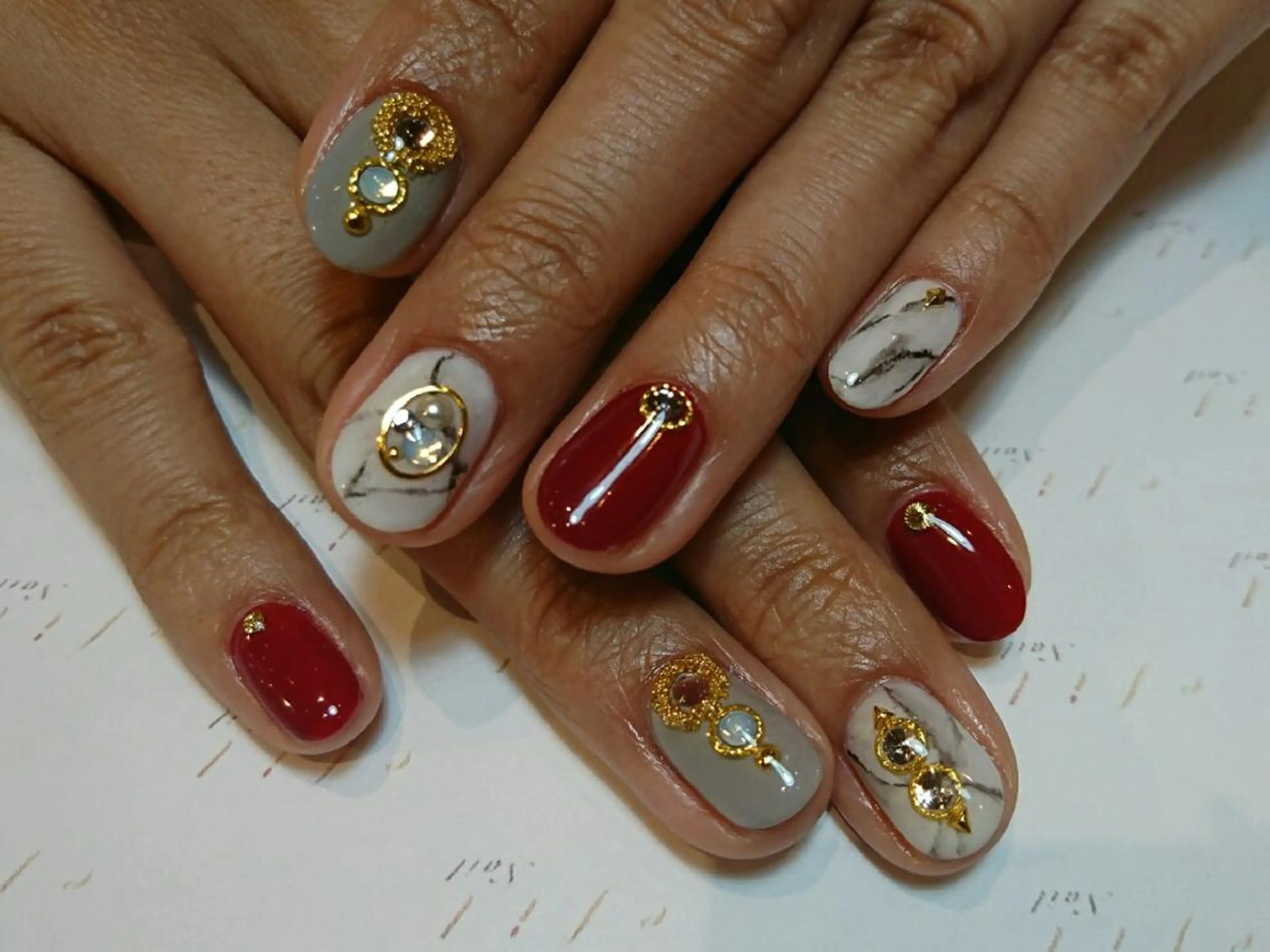 ネイル 成人式 持ち込み みー shakushiroのネイルデザイン