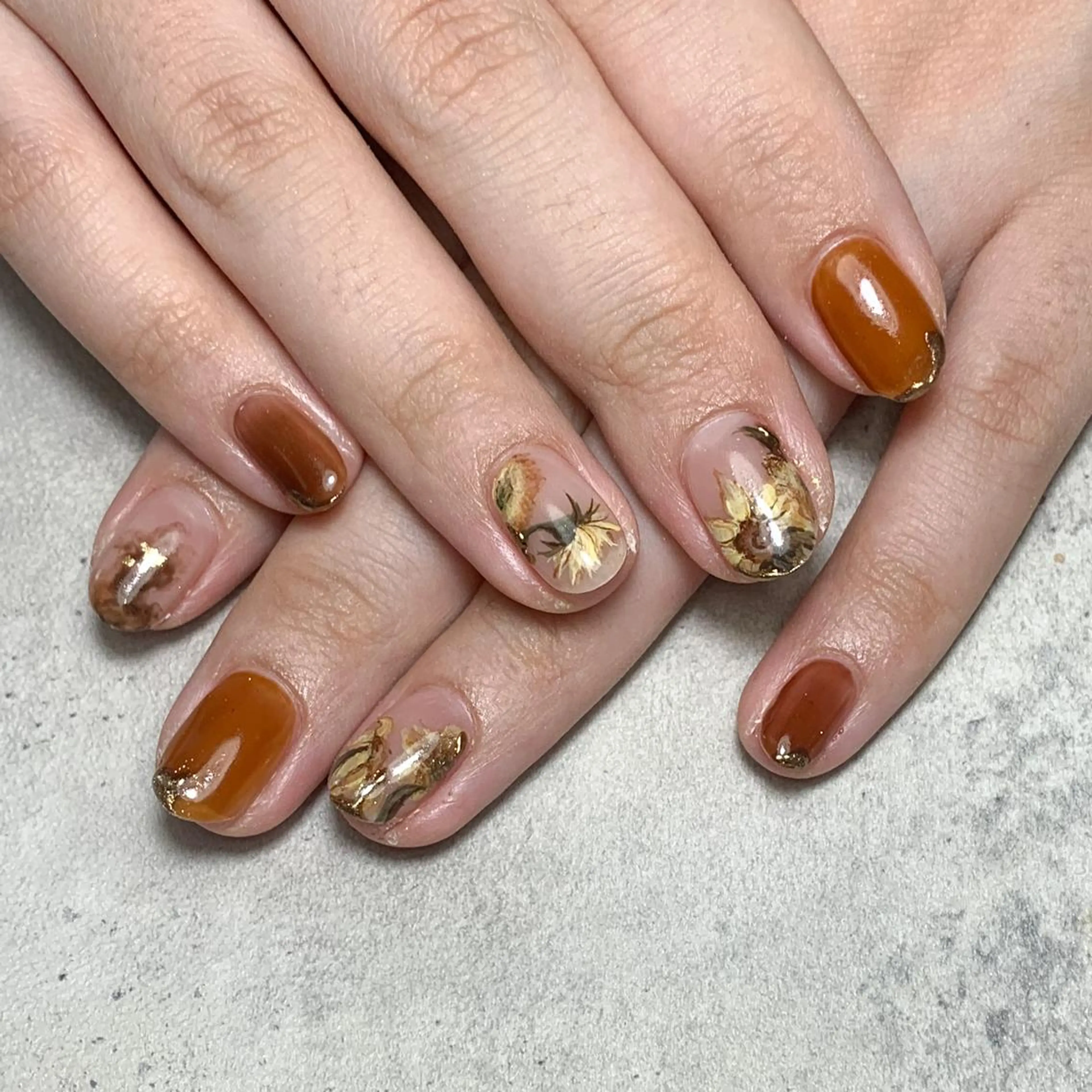 ネイル ハンドネイル atelier FIORITURA所属・FIORITURA aiのネイルデザイン