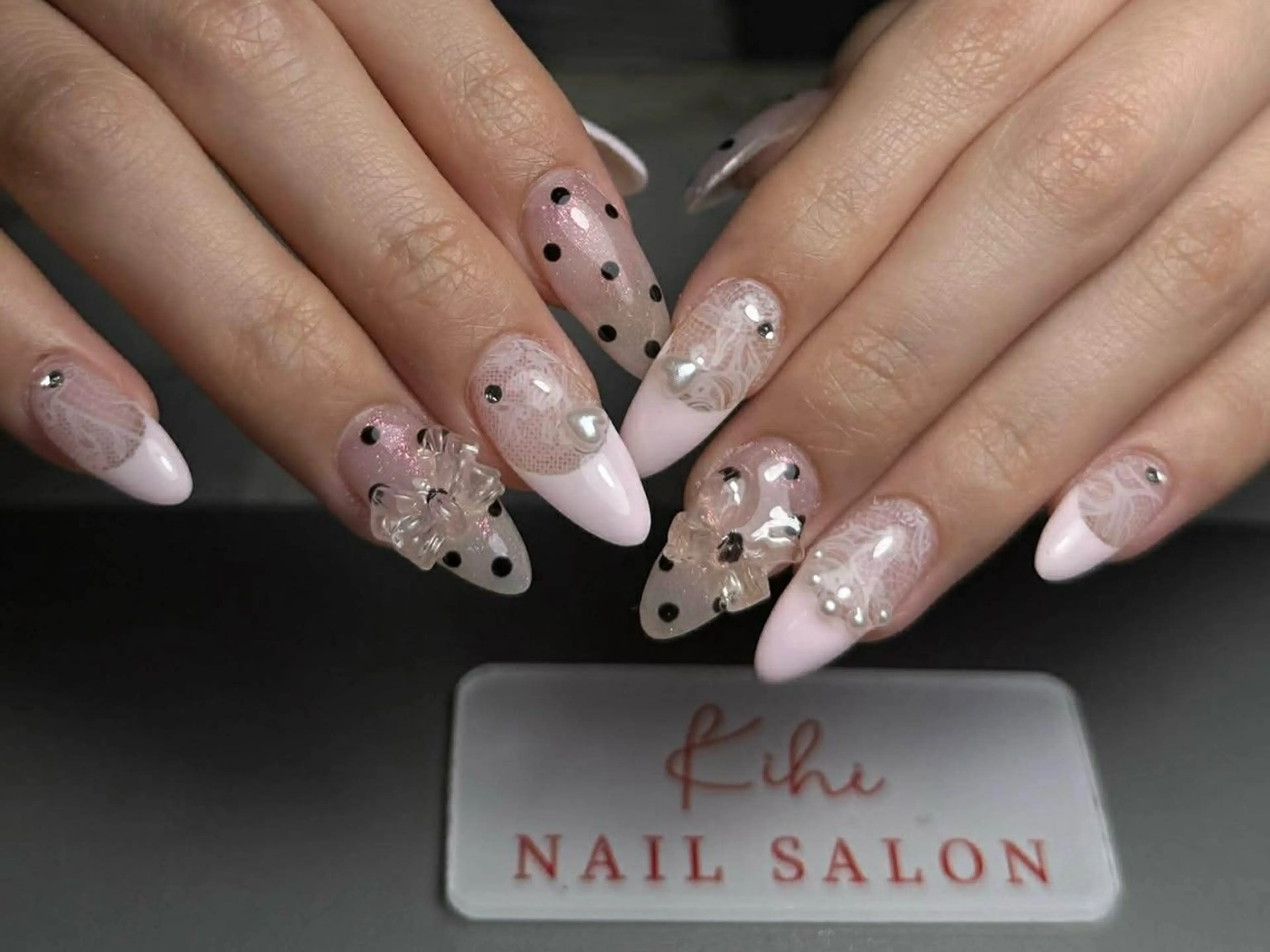 ネイル アートネイル フレンチネイル ジェルネイル グラデーション 韓国ネイル ハンドネイル ハンドケア さくら💮💮 【オフ無料】のネイルデザイン