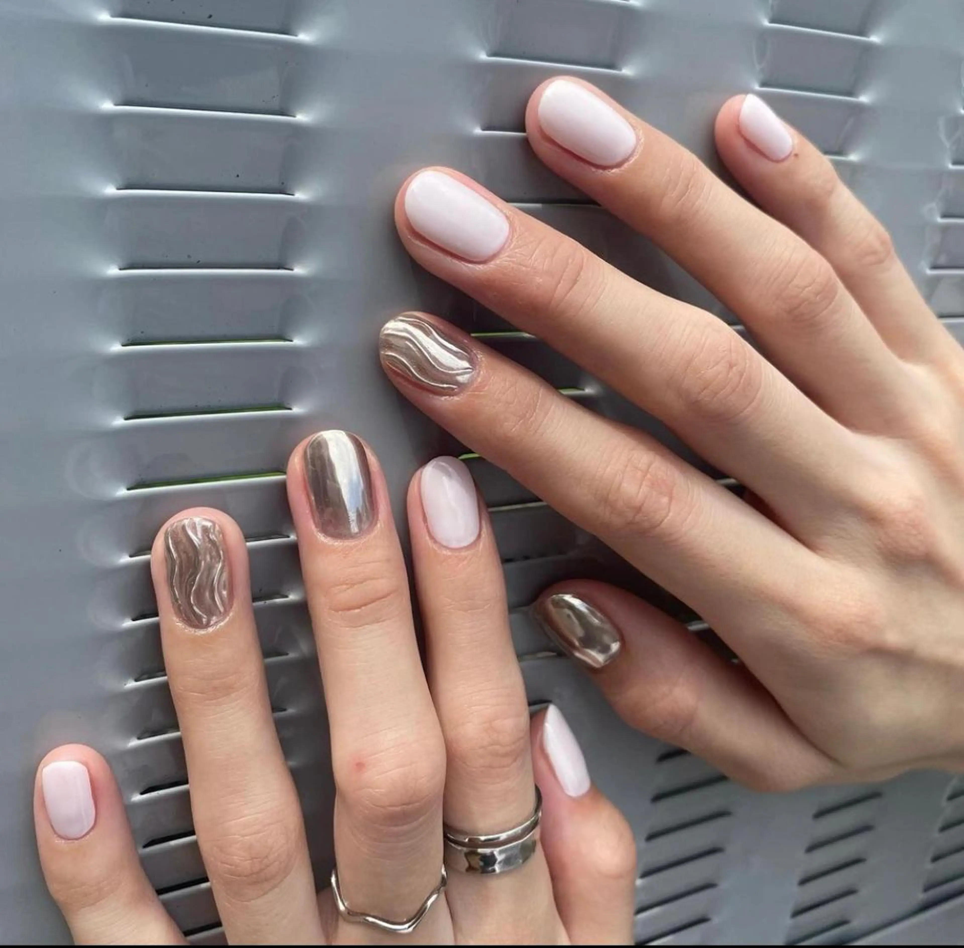 ネイル 大塚眉毛|ハンドケア |肌管理の眉毛・アイブロウイメージ