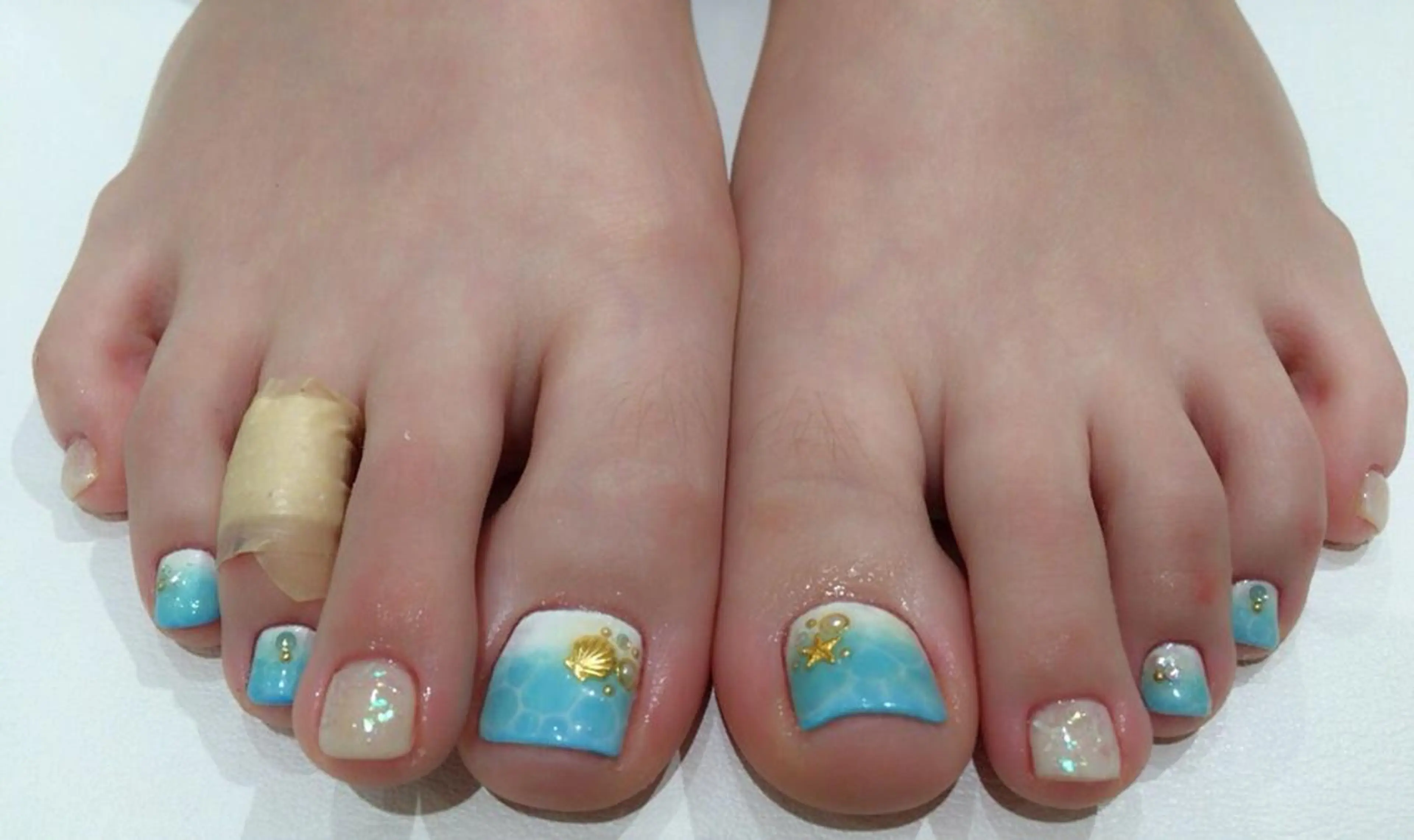 ネイル フットネイル ジェルネイル 山藤 萌永のネイルデザイン